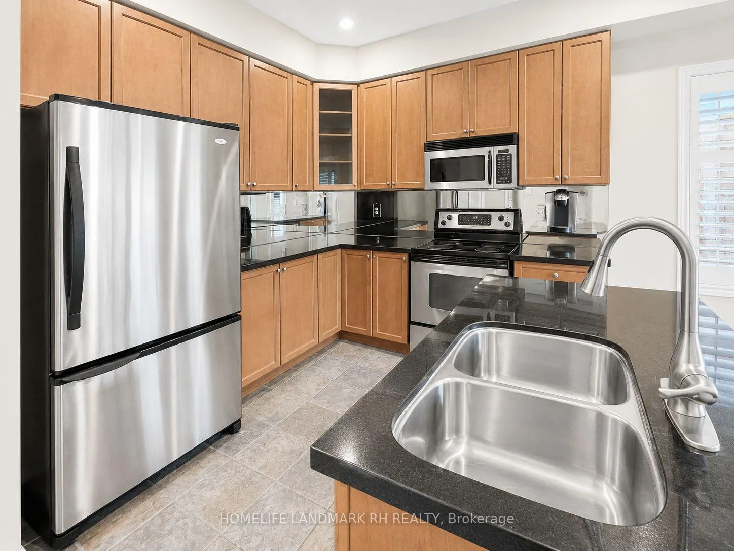 Photo 11 of 499 Pleasant Ridge Avenue, Vaughan, Patterson — HOMEH