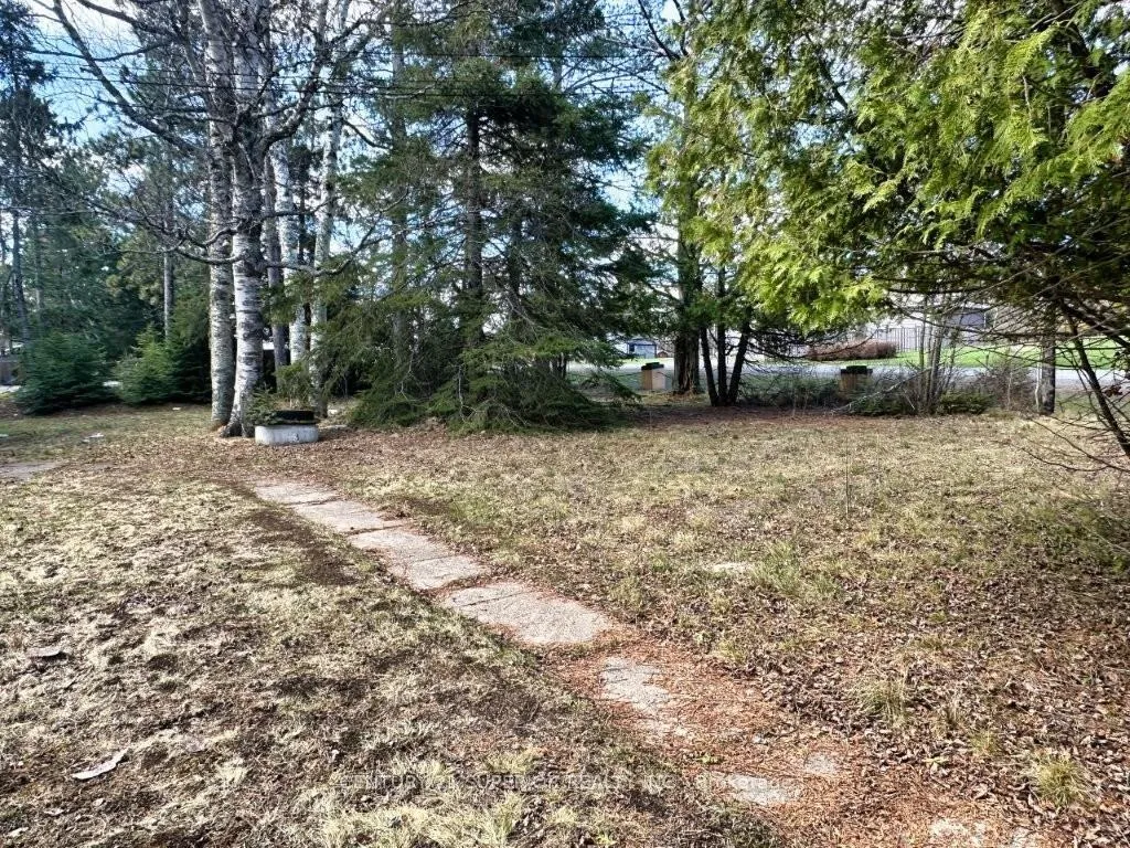 Photo 4 of 182 Hilldale Road, Thunder Bay, Dawson Heights — HOMEH