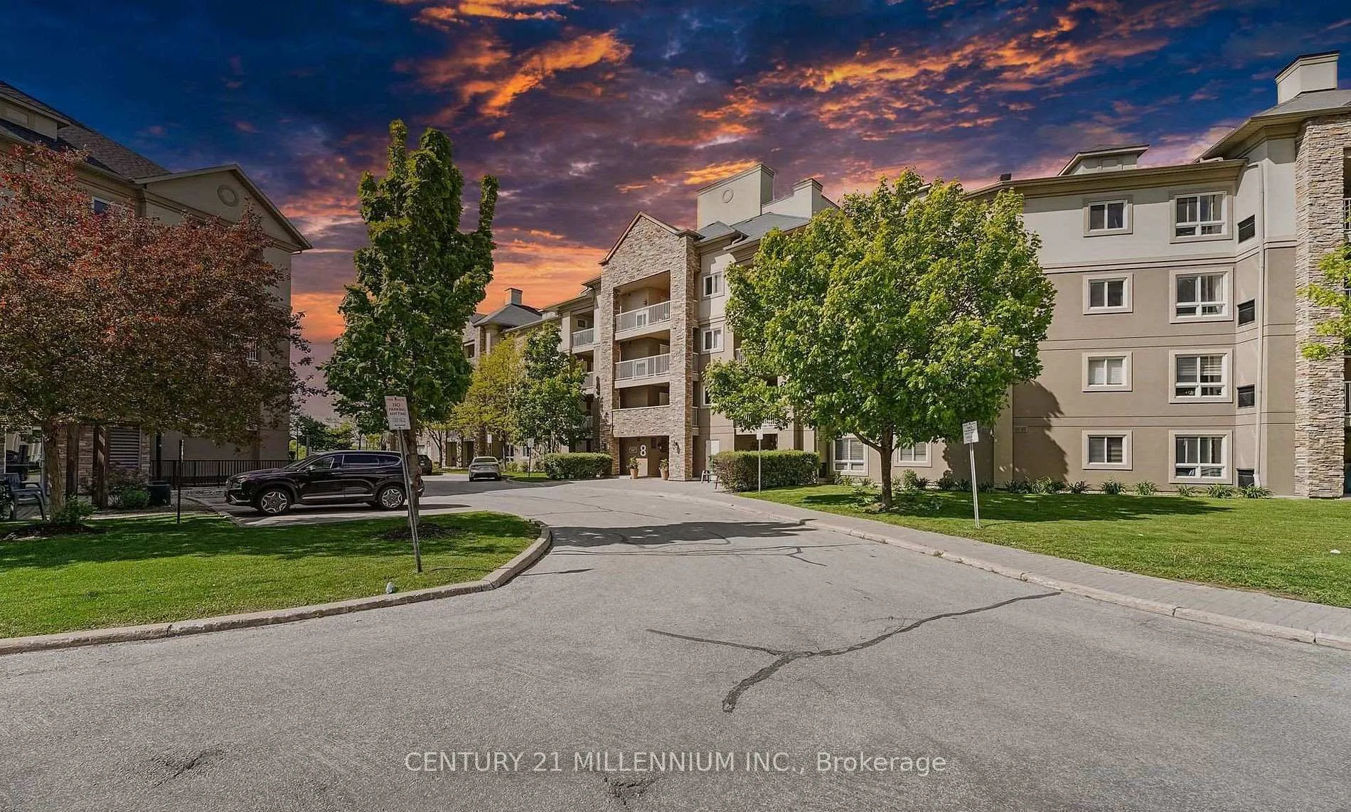 Photo 2 of Unit 1209, 8 Dayspring Circle, Brampton, Goreway Drive Corridor — HOMEH