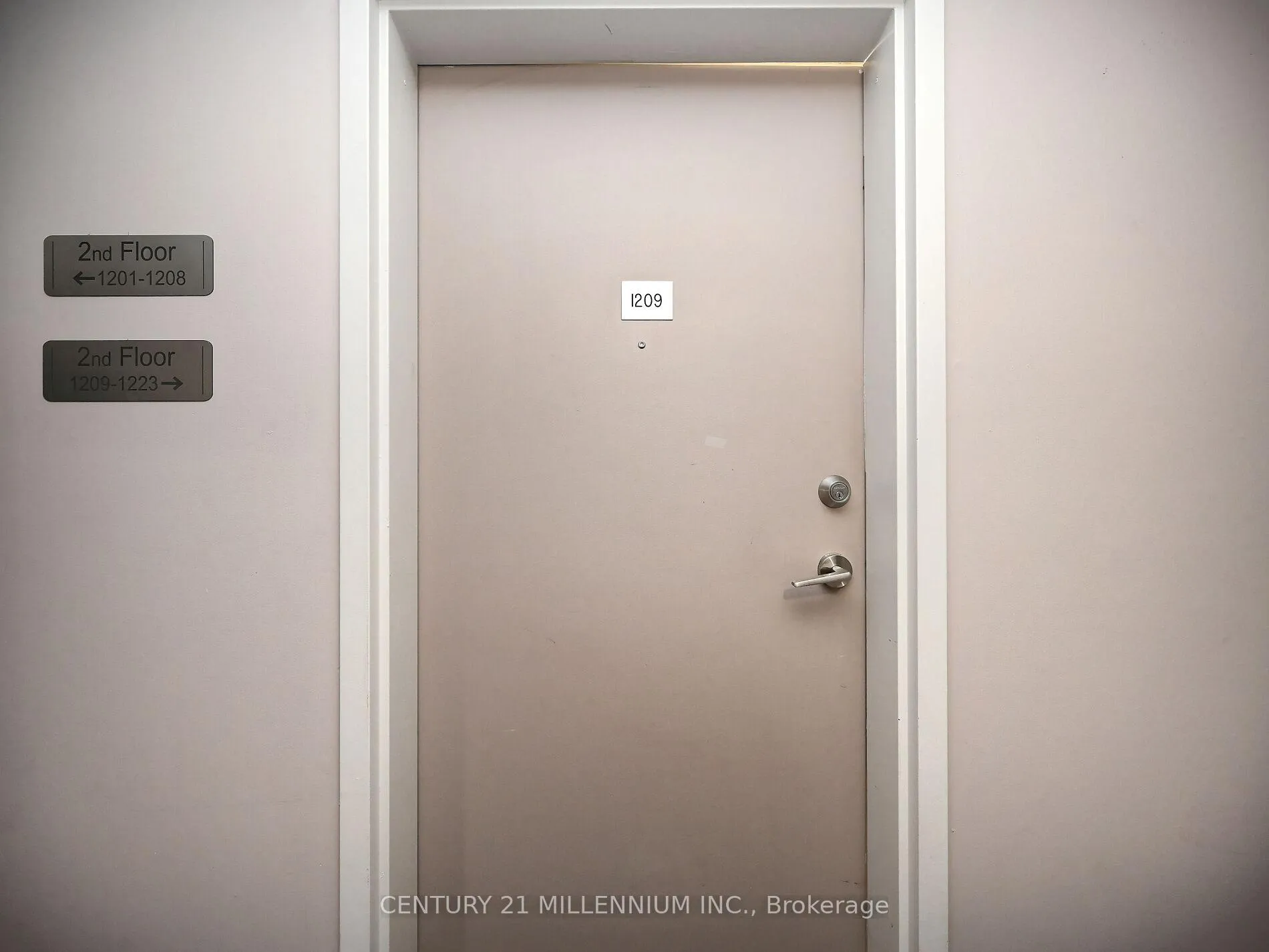 Photo 5 of Unit 1209, 8 Dayspring Circle, Brampton, Goreway Drive Corridor — HOMEH