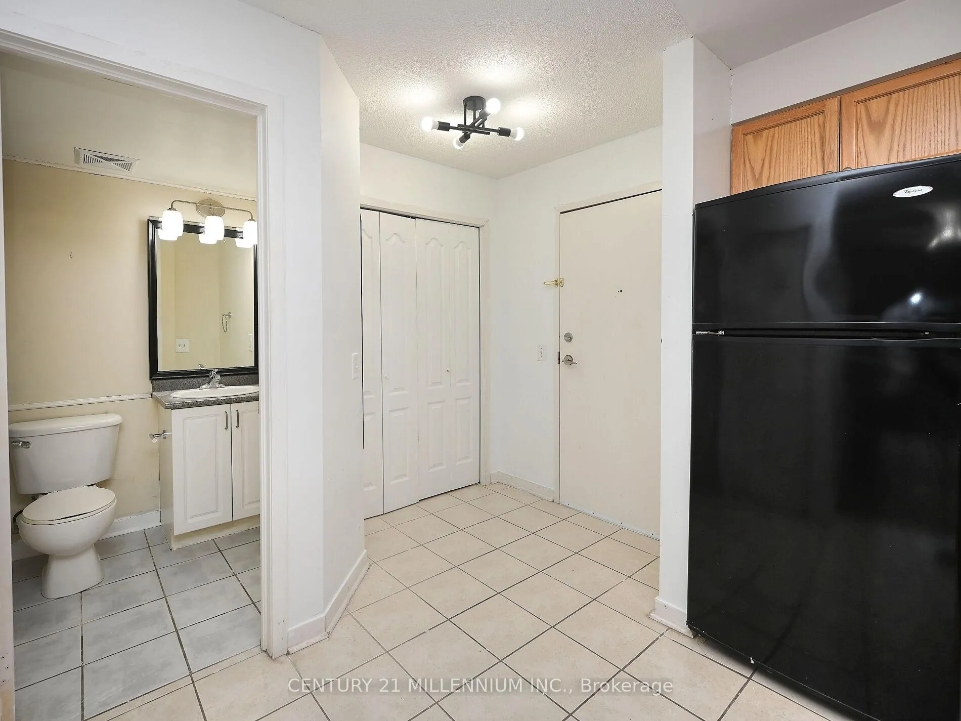 Photo 10 of Unit 1209, 8 Dayspring Circle, Brampton, Goreway Drive Corridor — HOMEH