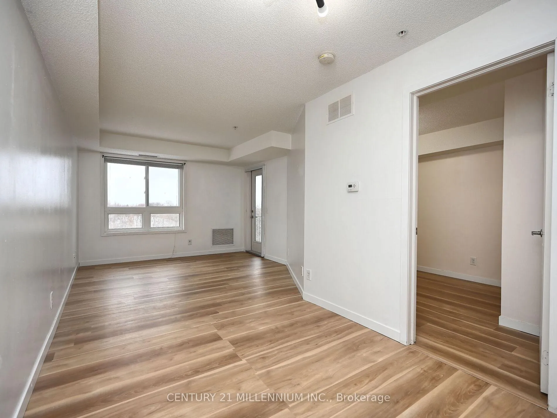 Photo 13 of Unit 1209, 8 Dayspring Circle, Brampton, Goreway Drive Corridor — HOMEH