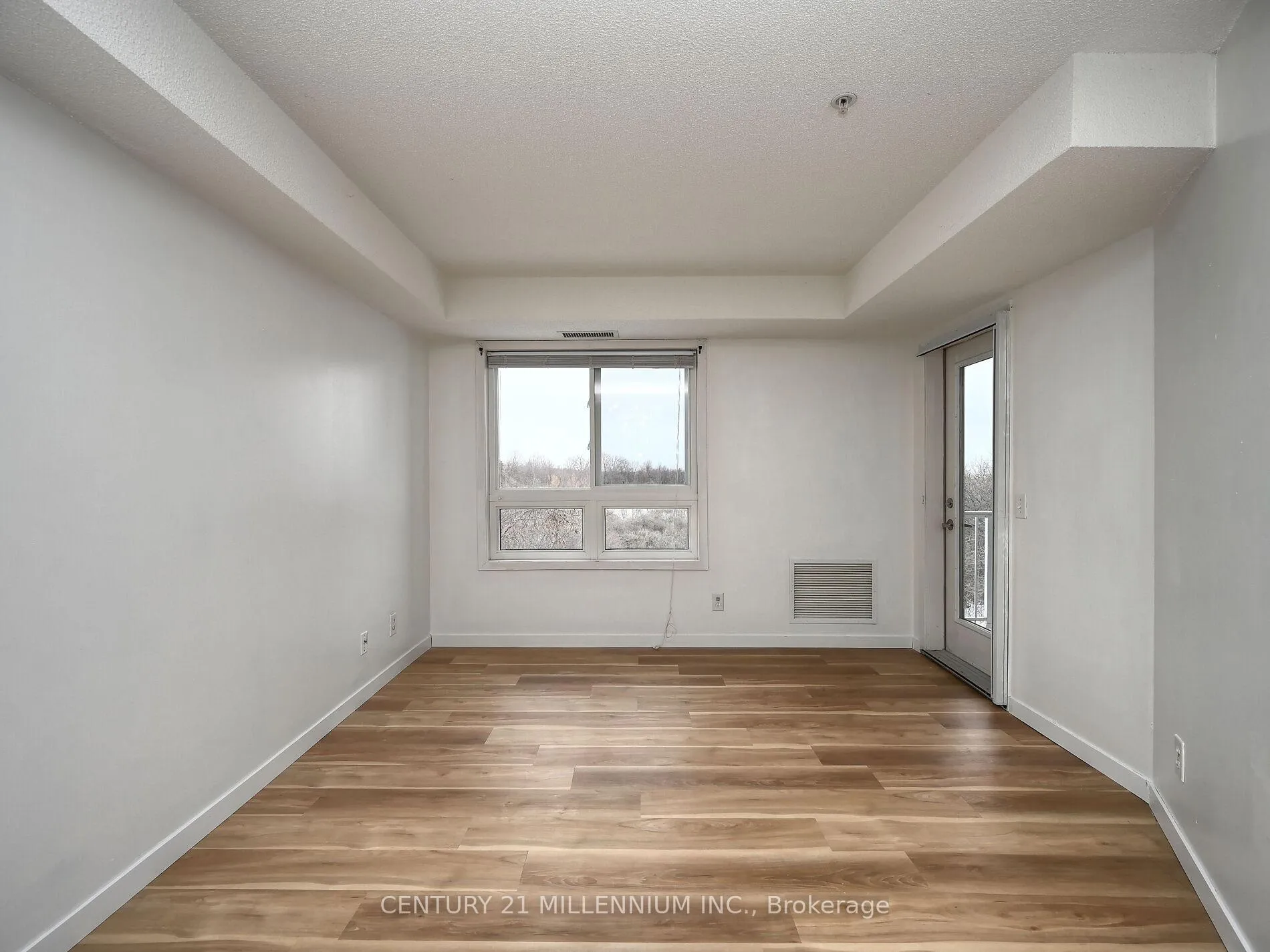 Photo 16 of Unit 1209, 8 Dayspring Circle, Brampton, Goreway Drive Corridor — HOMEH