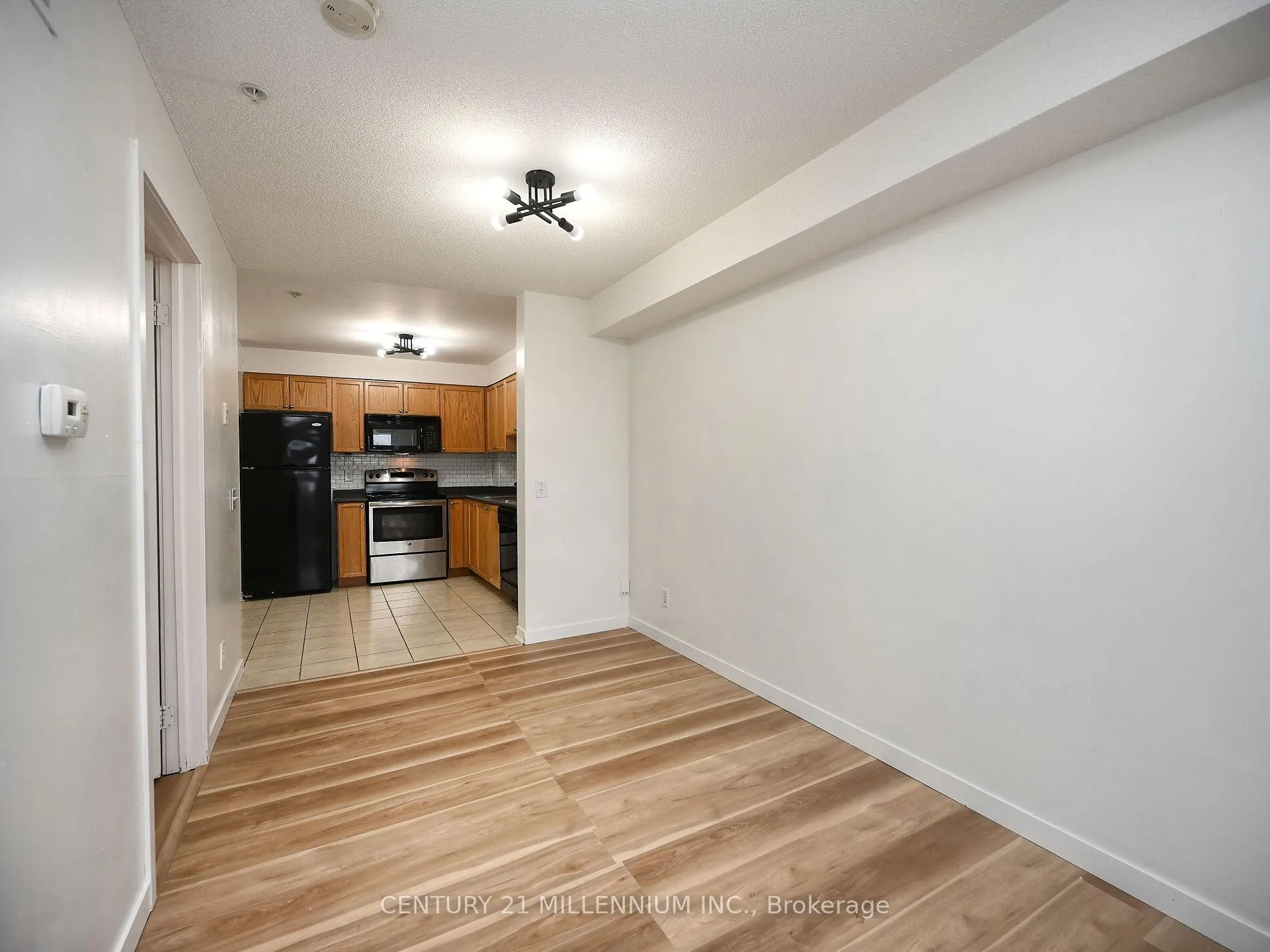 Photo 18 of Unit 1209, 8 Dayspring Circle, Brampton, Goreway Drive Corridor — HOMEH