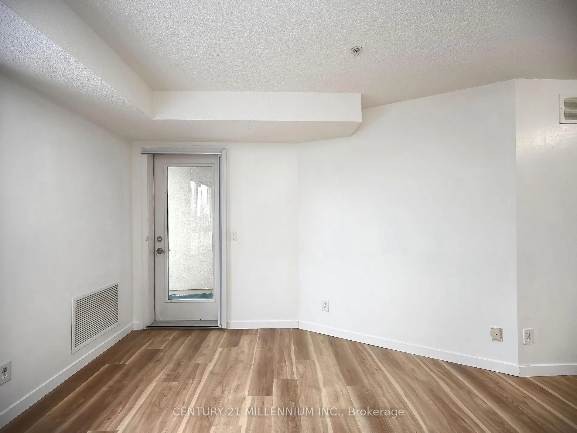 Photo 19 of Unit 1209, 8 Dayspring Circle, Brampton, Goreway Drive Corridor — HOMEH
