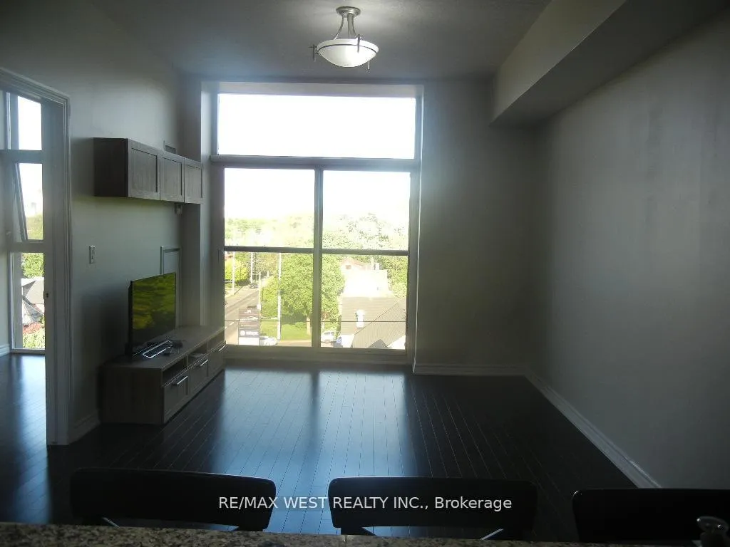 Photo 23 of Unit 406, 427 Aberdeen Avenue, Hamilton, Kirkendall — HOMEH