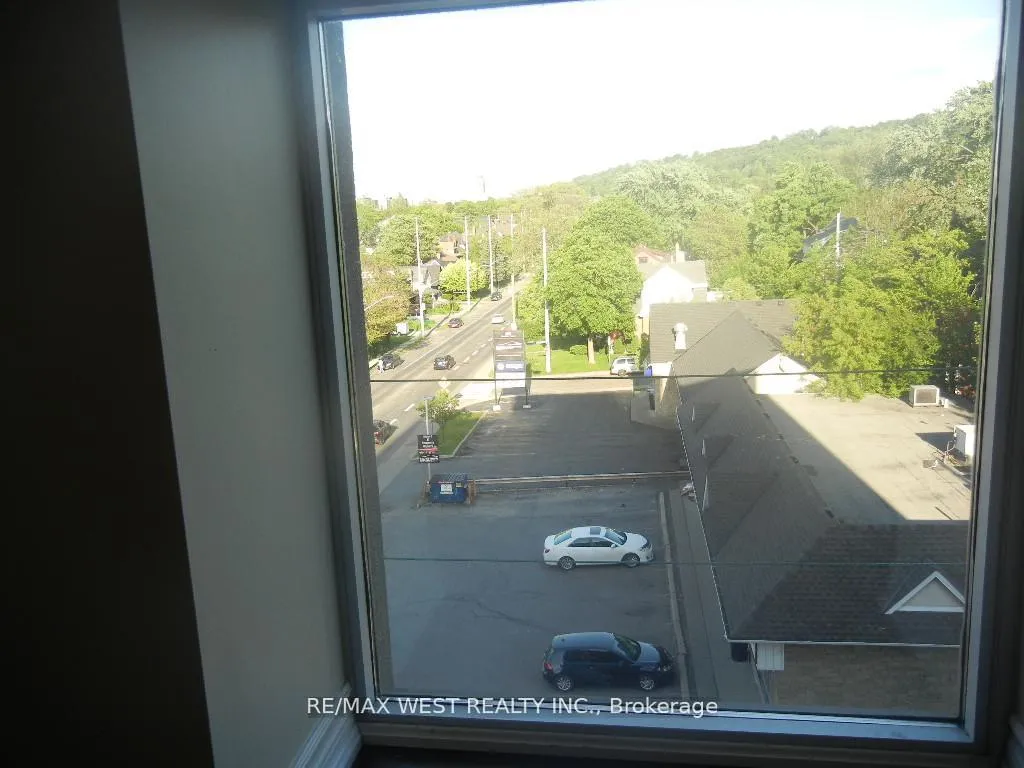 Photo 25 of Unit 406, 427 Aberdeen Avenue, Hamilton, Kirkendall — HOMEH