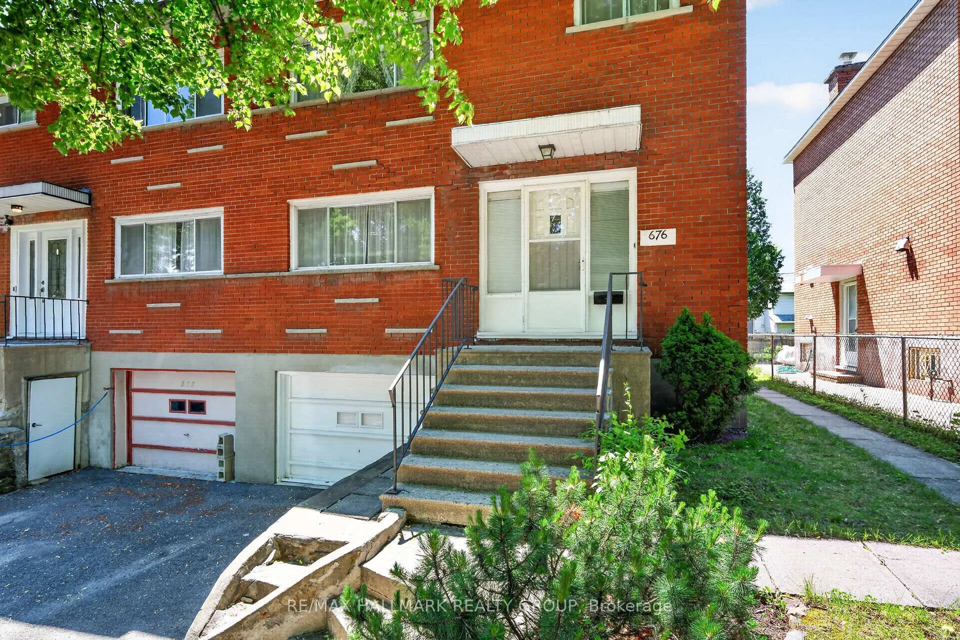 Photo 3 of 676 Morin Street, Ottawa, Castle Heights — HOMEH