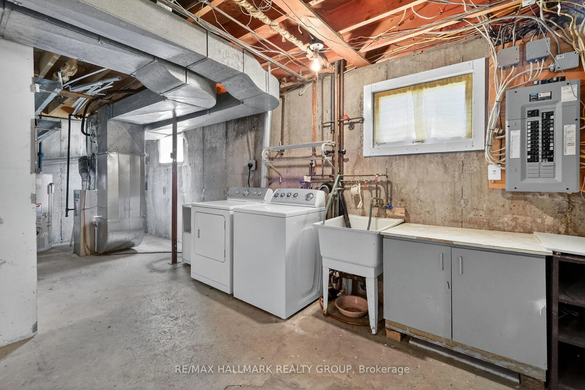 Photo 32 of 676 Morin Street, Ottawa, Castle Heights — HOMEH