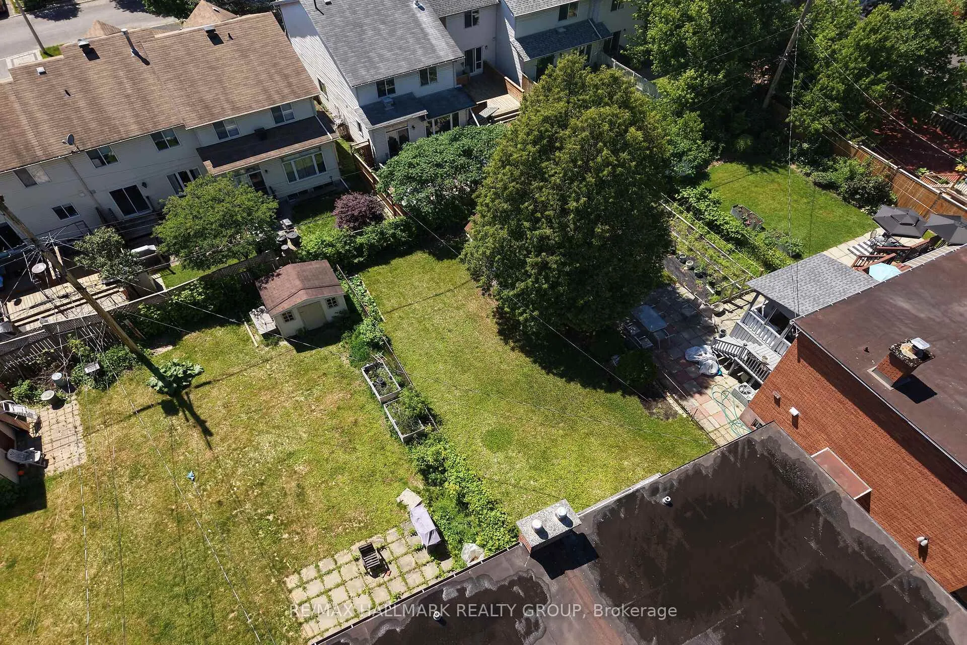 Photo 37 of 676 Morin Street, Ottawa, Castle Heights — HOMEH