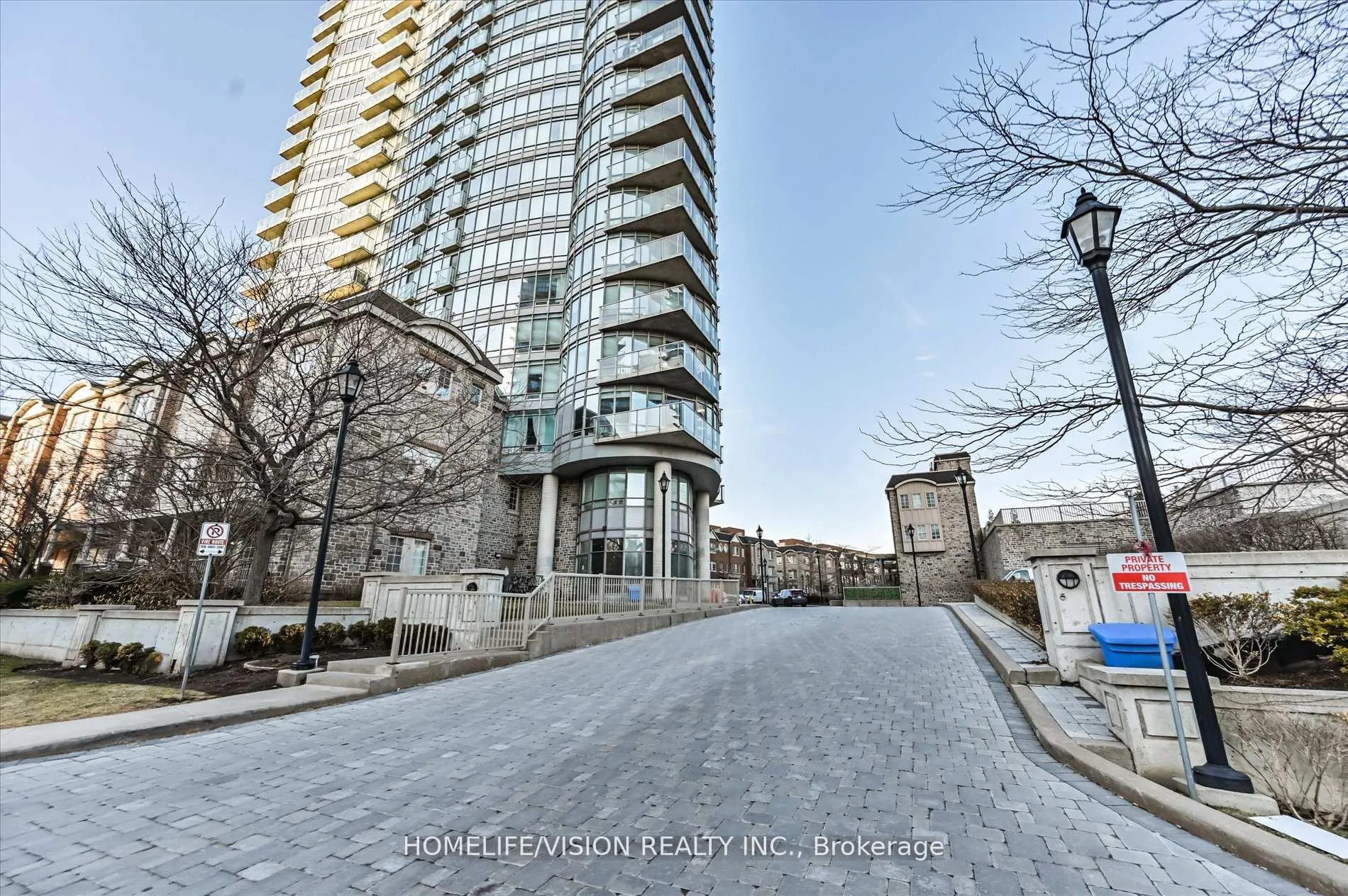 Photo 4 of Unit 508, 15 Windermere Avenue, Toronto, High Park-Swansea — HOMEH