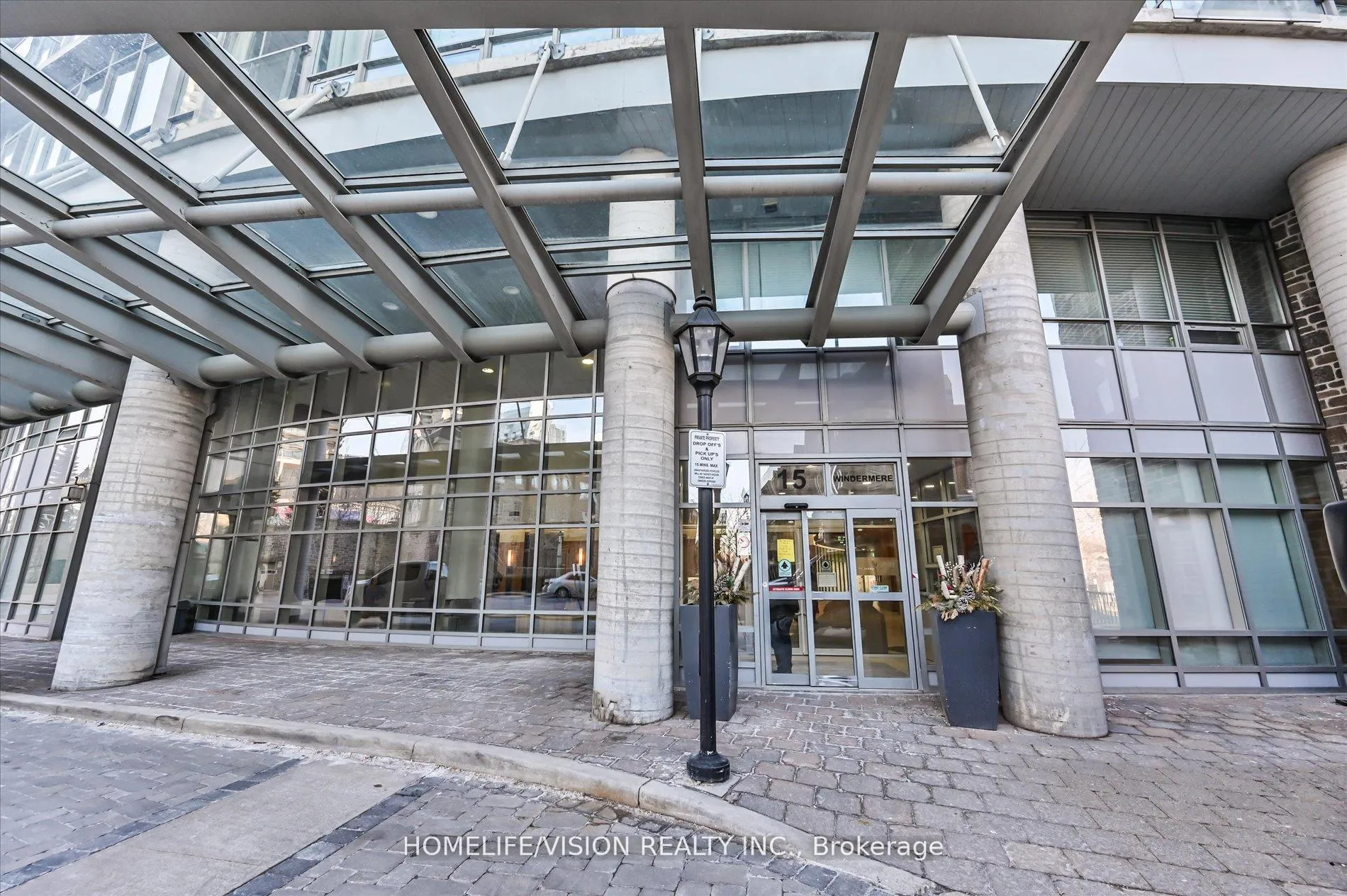 Photo 5 of Unit 508, 15 Windermere Avenue, Toronto, High Park-Swansea — HOMEH