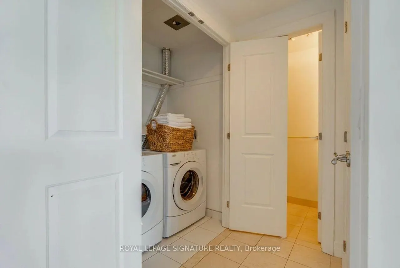 Photo 21 of Unit 906, 30 Old Mill Road, Etobicoke, Kingsway South — HOMEH