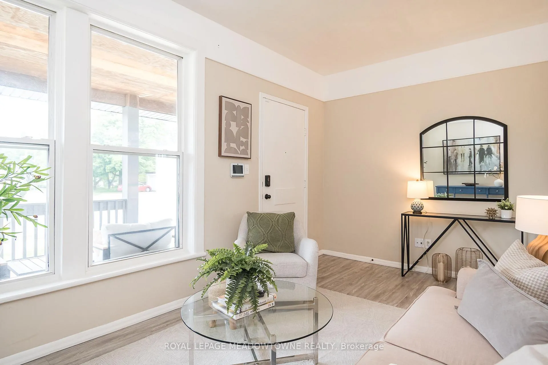 Photo 9 of 45 King Street, Halton Hills, Georgetown — HOMEH