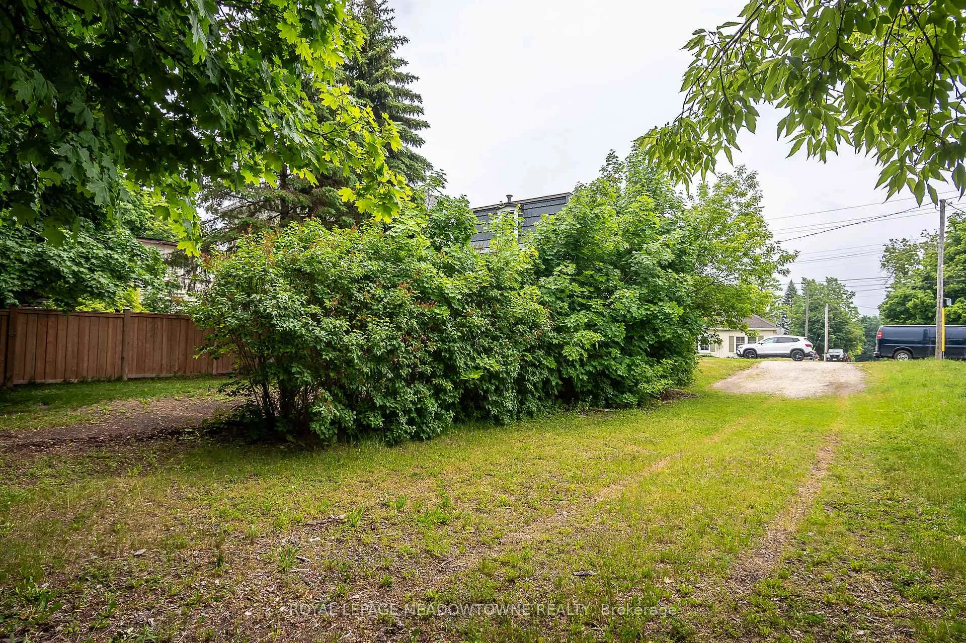 Photo 29 of 45 King Street, Halton Hills, Georgetown — HOMEH