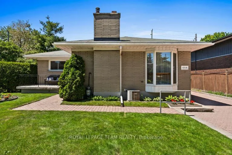 Photo 3 of 1218 Cline Crescent, Ottawa, Bel Air Heights — HOMEH