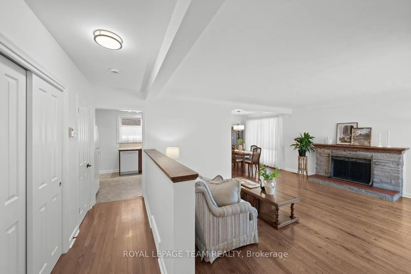 Photo 6 of 1218 Cline Crescent, Ottawa, Bel Air Heights — HOMEH