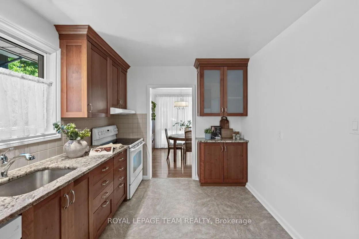 Photo 15 of 1218 Cline Crescent, Ottawa, Bel Air Heights — HOMEH