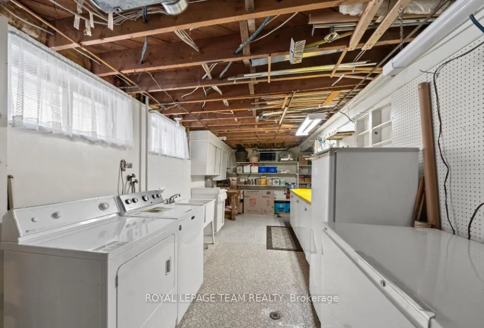 Photo 32 of 1218 Cline Crescent, Ottawa, Bel Air Heights — HOMEH