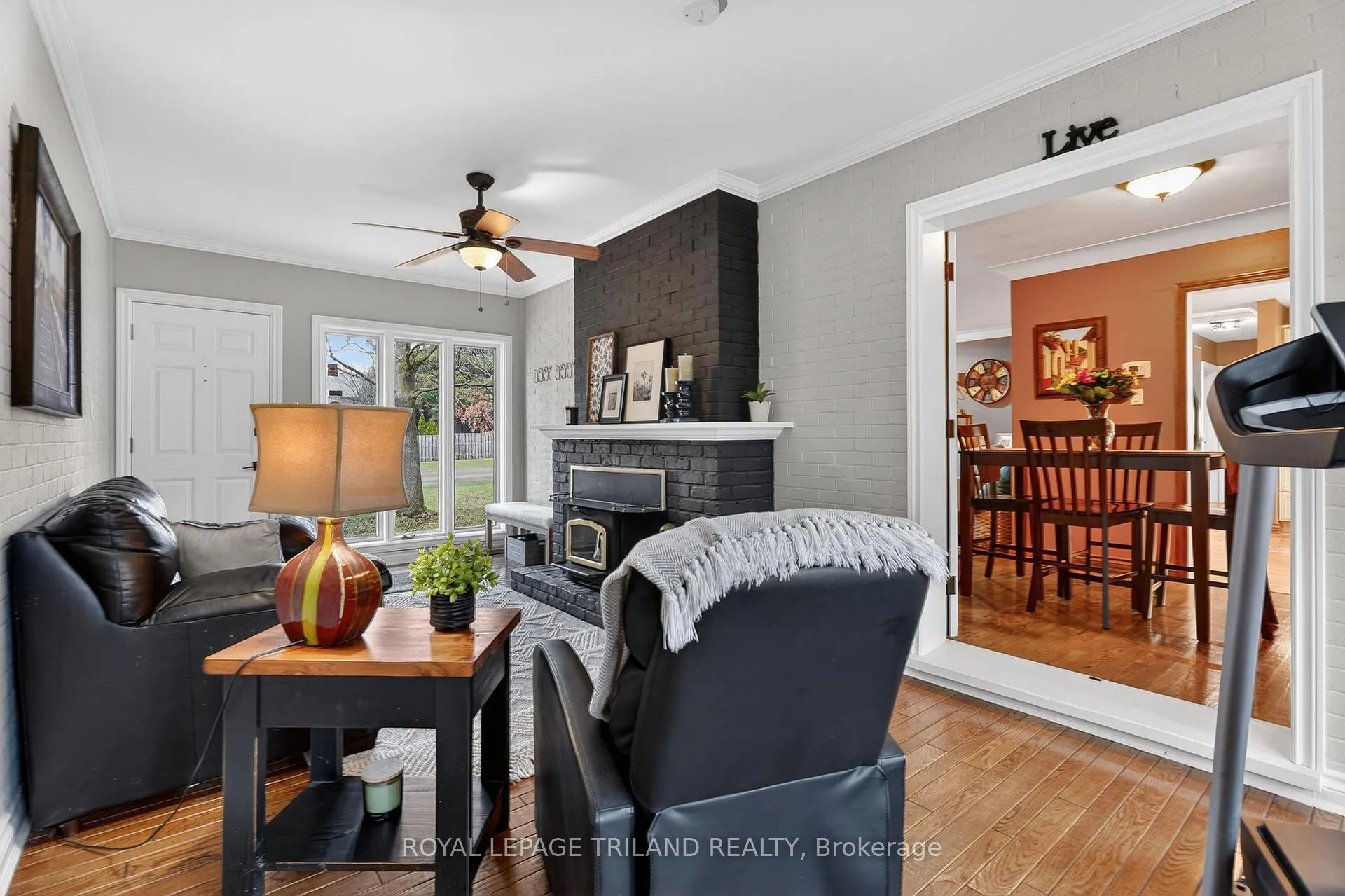 Photo 5 of 501 Boler Road, London, South K — HOMEH