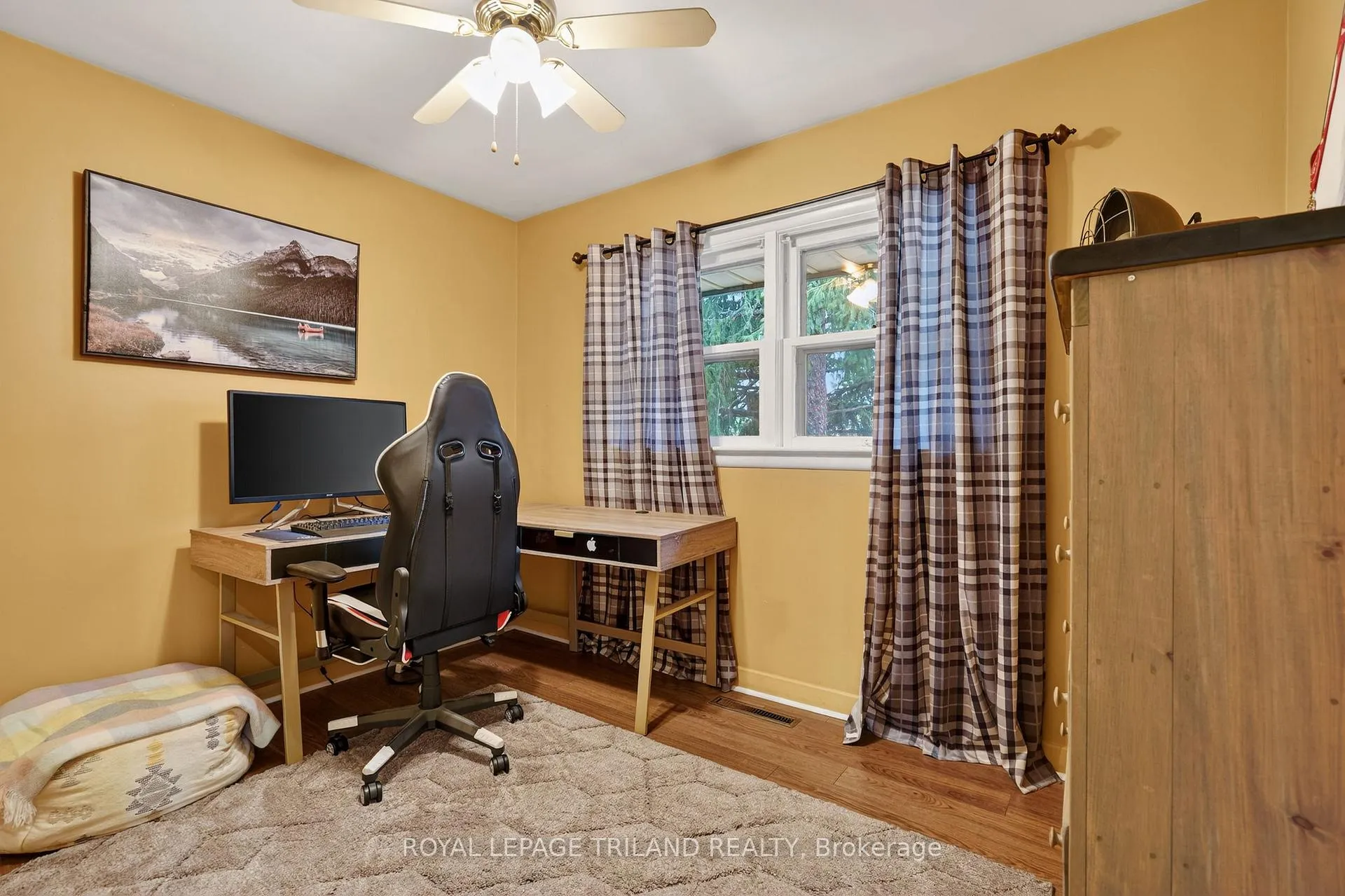Photo 19 of 501 Boler Road, London, South K — HOMEH