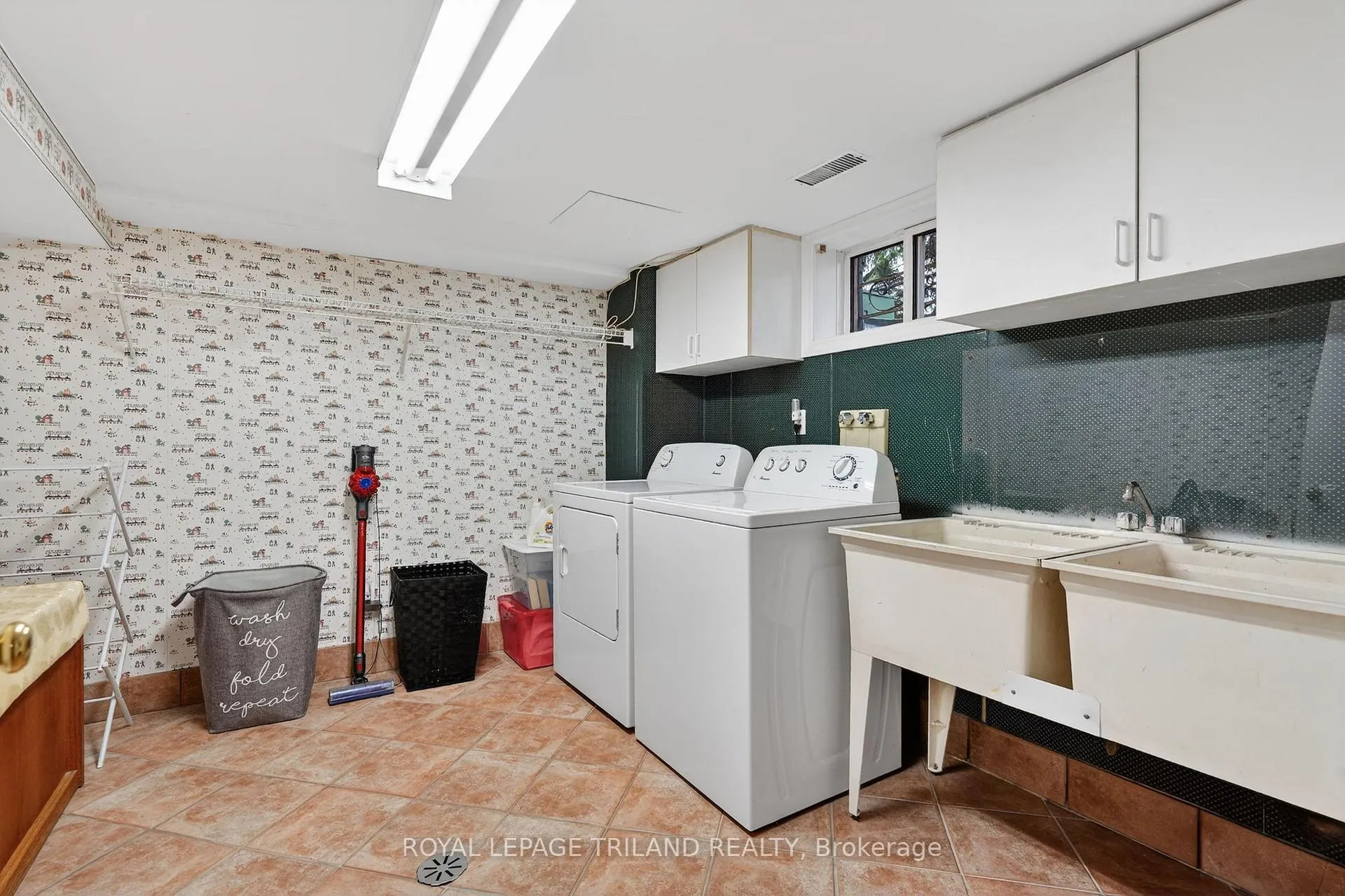 Photo 28 of 501 Boler Road, London, South K — HOMEH