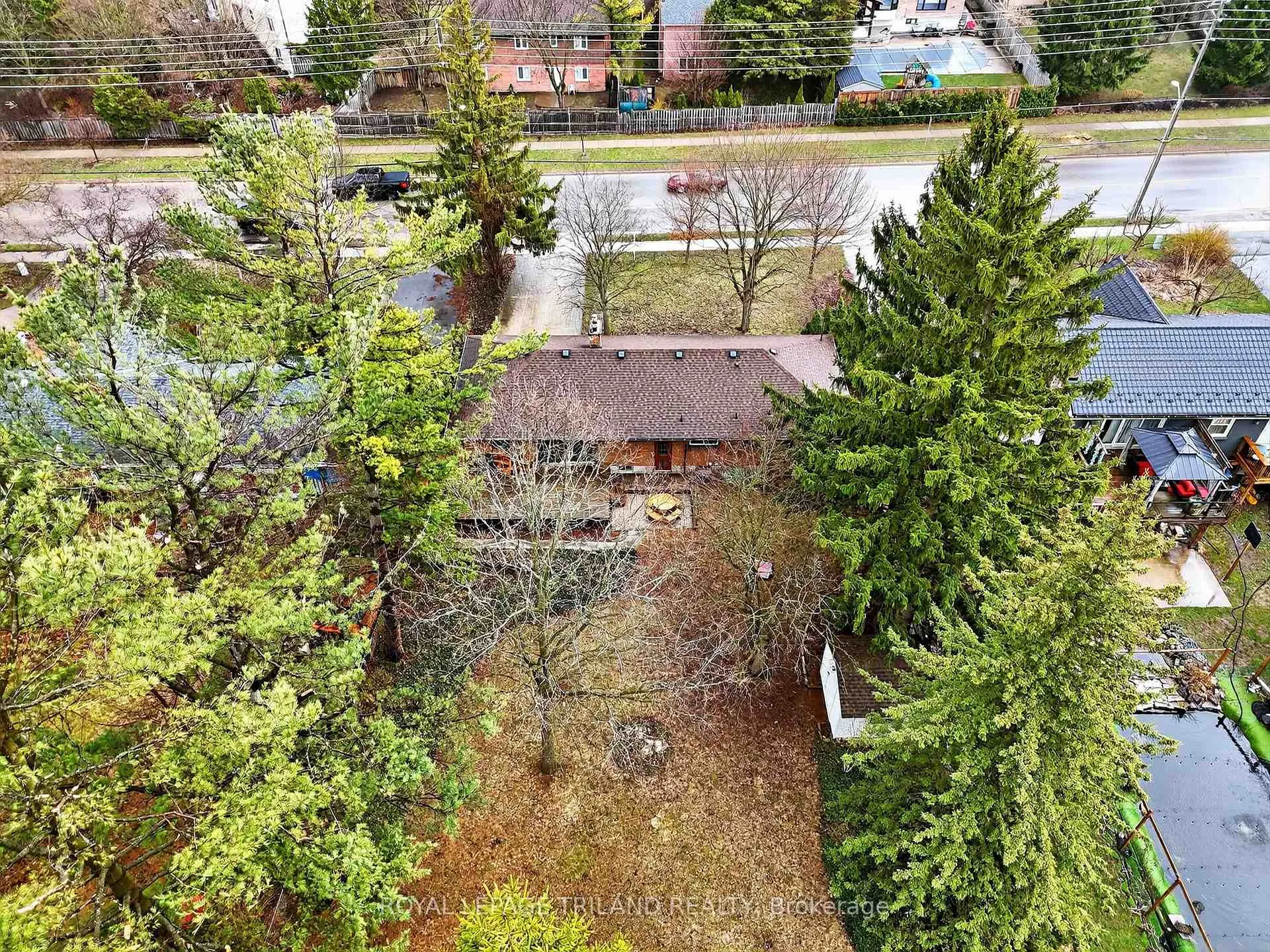 Photo 40 of 501 Boler Road, London, South K — HOMEH