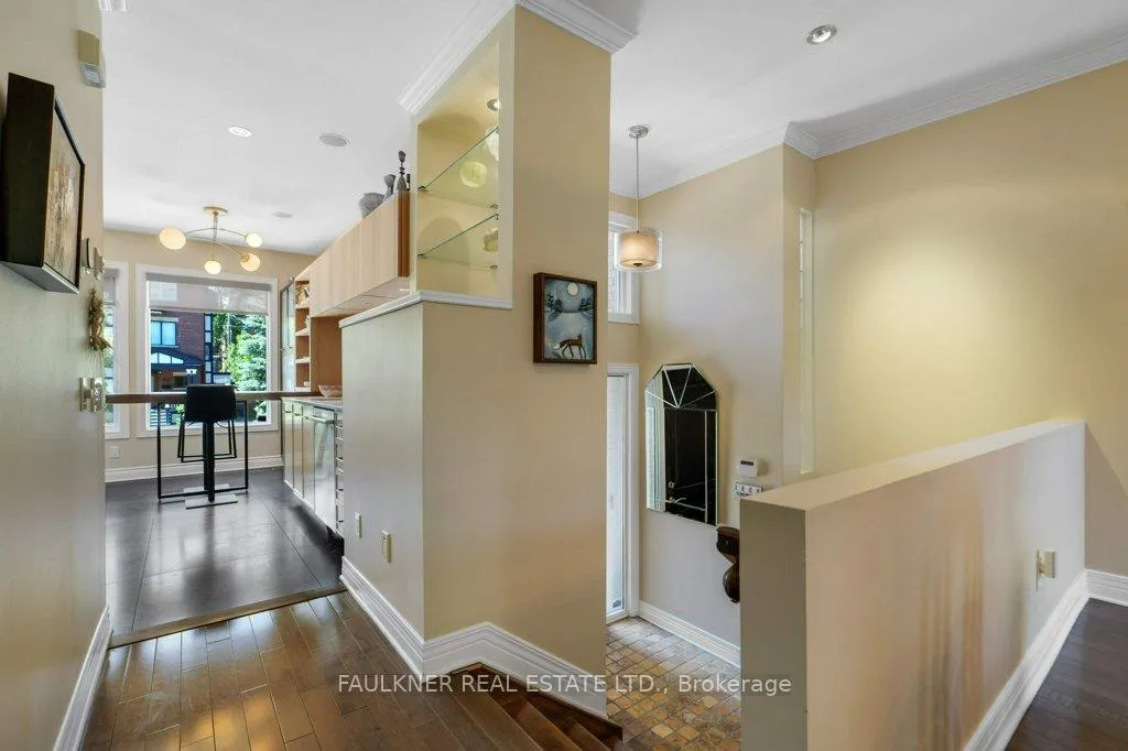 Photo 3 of Unit A, 290 First Avenue, Ottawa, Glebe — HOMEH