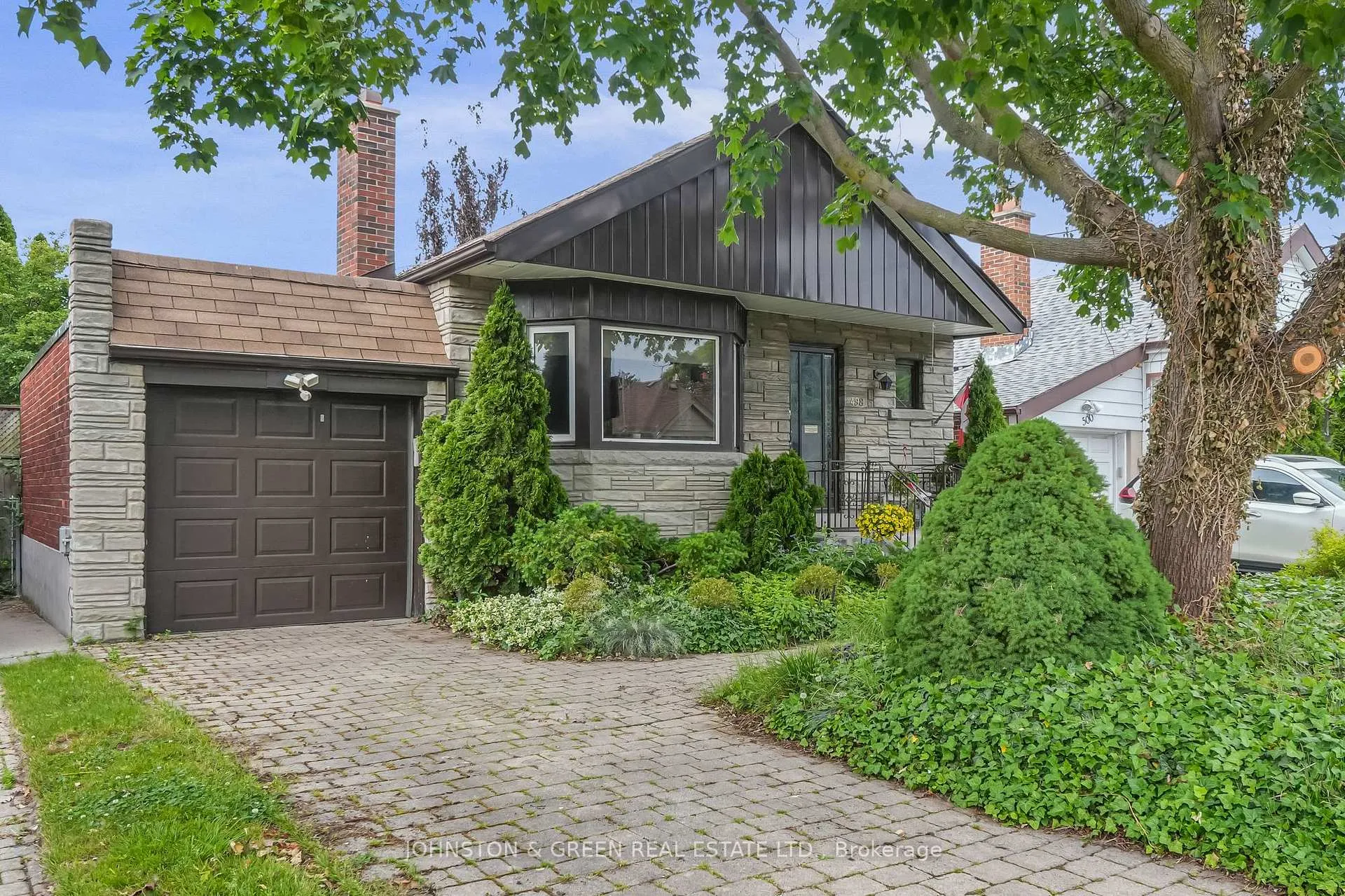 Photo 1 of 498 Plains Road, Toronto, East York — HOMEH