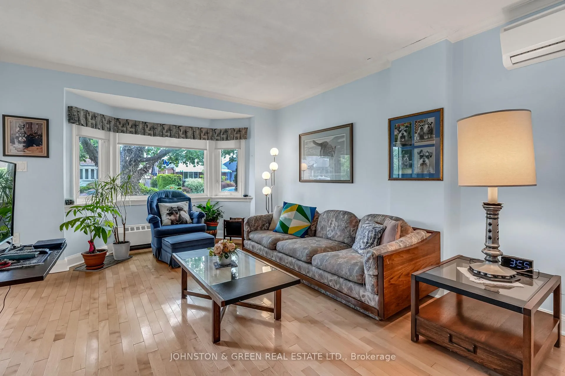 Photo 4 of 498 Plains Road, Toronto, East York — HOMEH