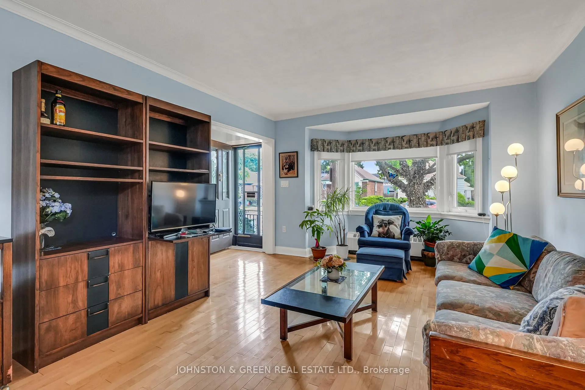 Photo 5 of 498 Plains Road, Toronto, East York — HOMEH