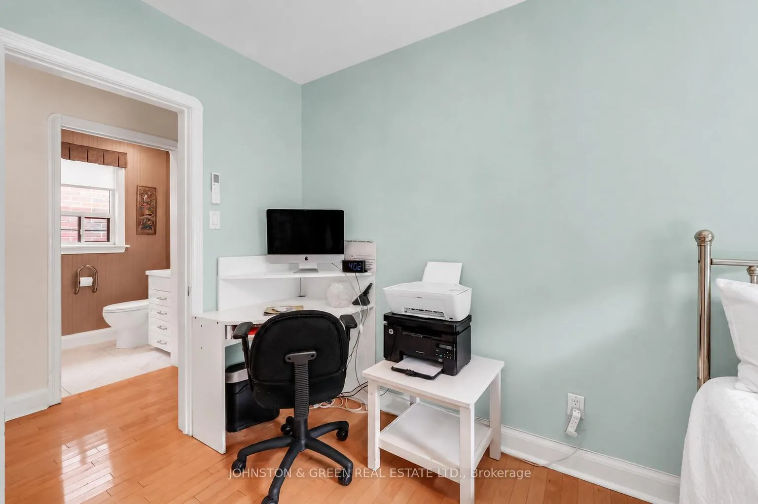 Photo 16 of 498 Plains Road, Toronto, East York — HOMEH