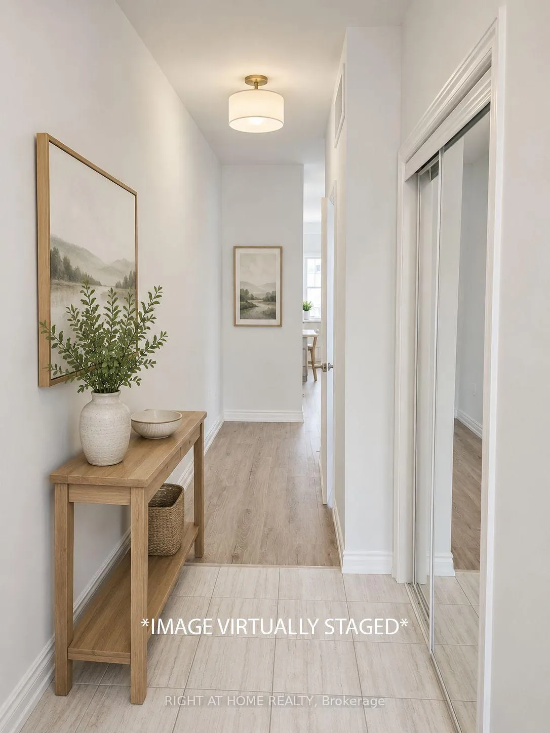 Photo 2 of 17 Ravenscraig Place, Innisfil, Cookstown — HOMEH