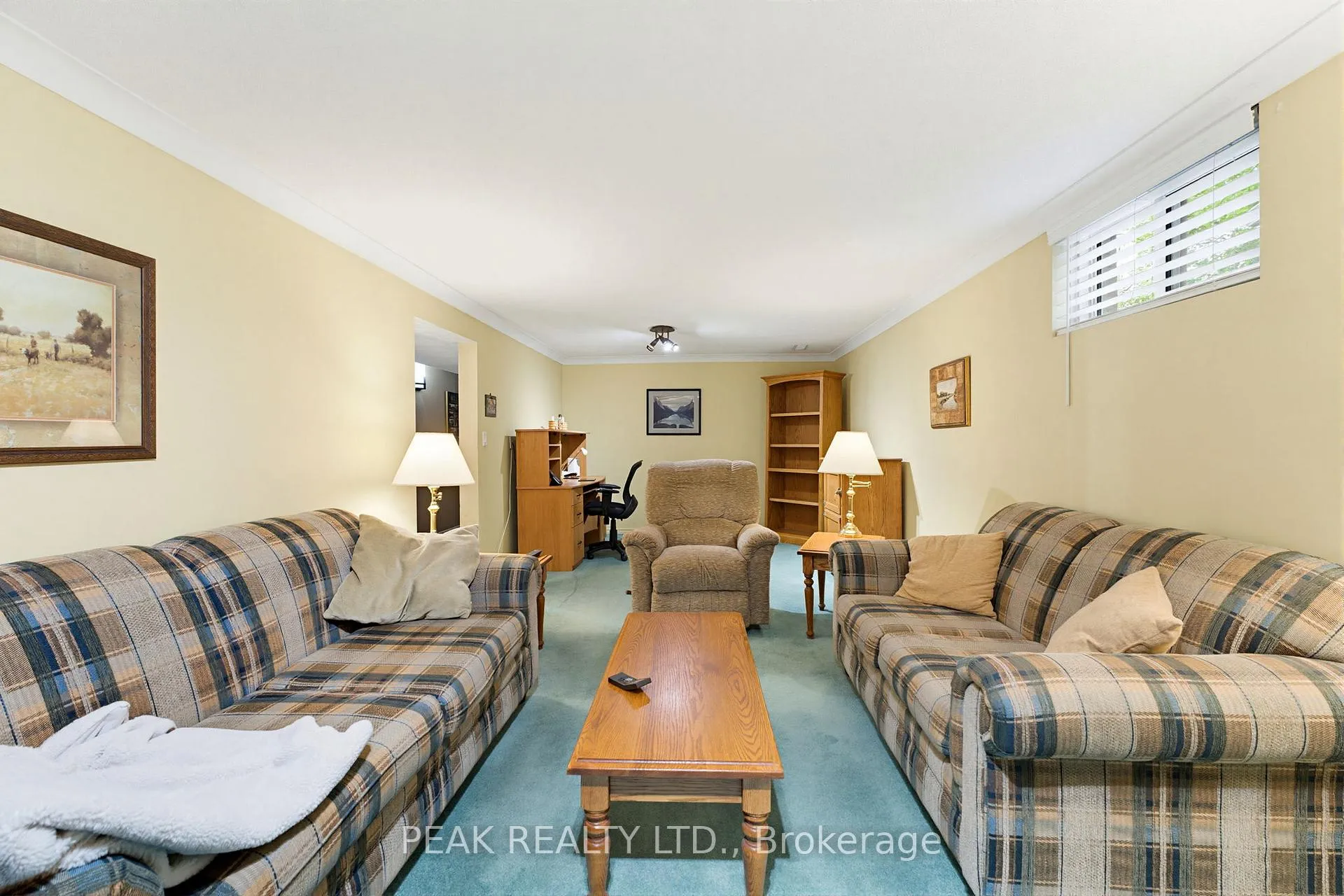 Photo 23 of 28 Ridgewood Drive, Brantford — HOMEH