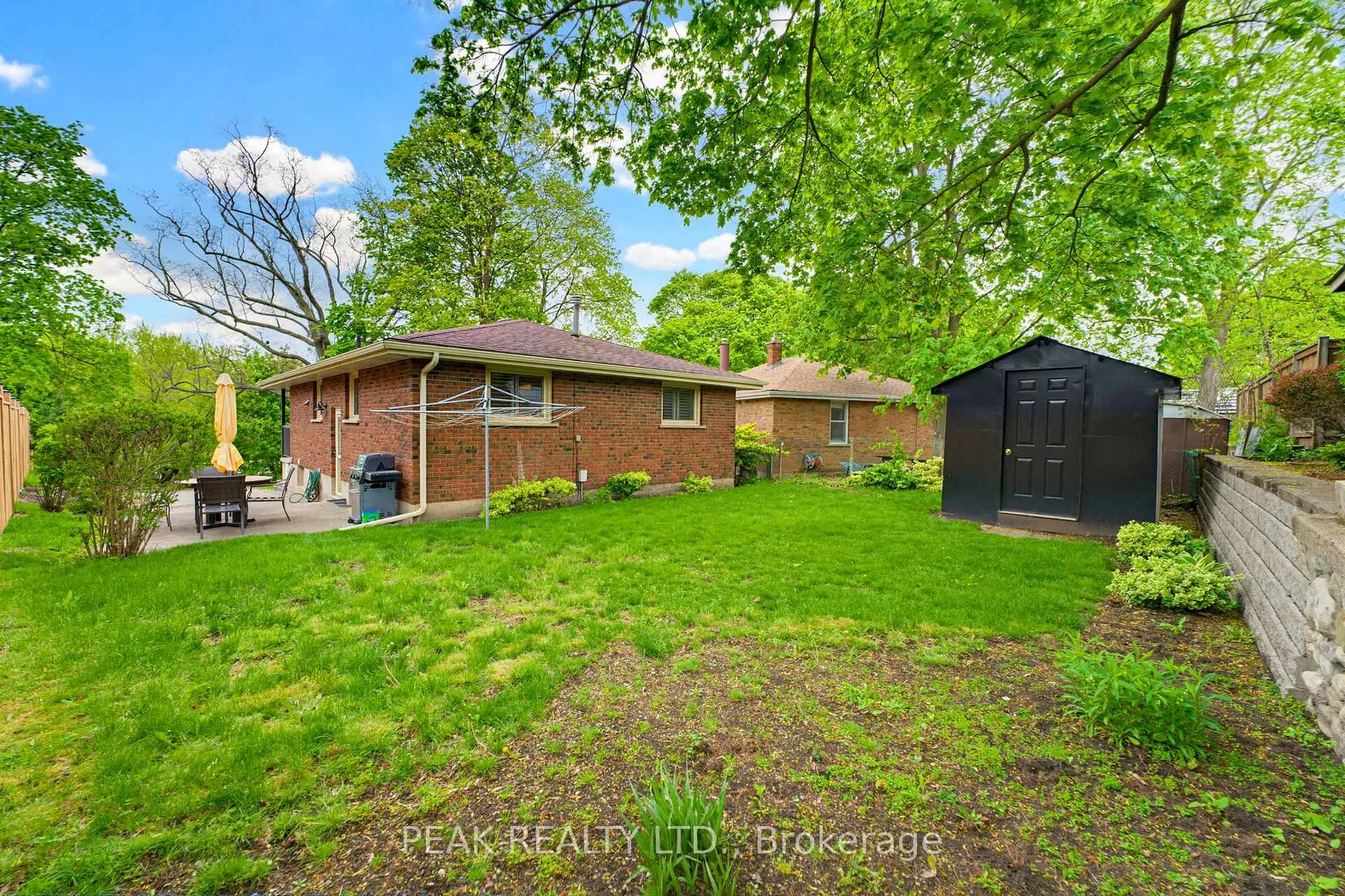 Photo 34 of 28 Ridgewood Drive, Brantford — HOMEH