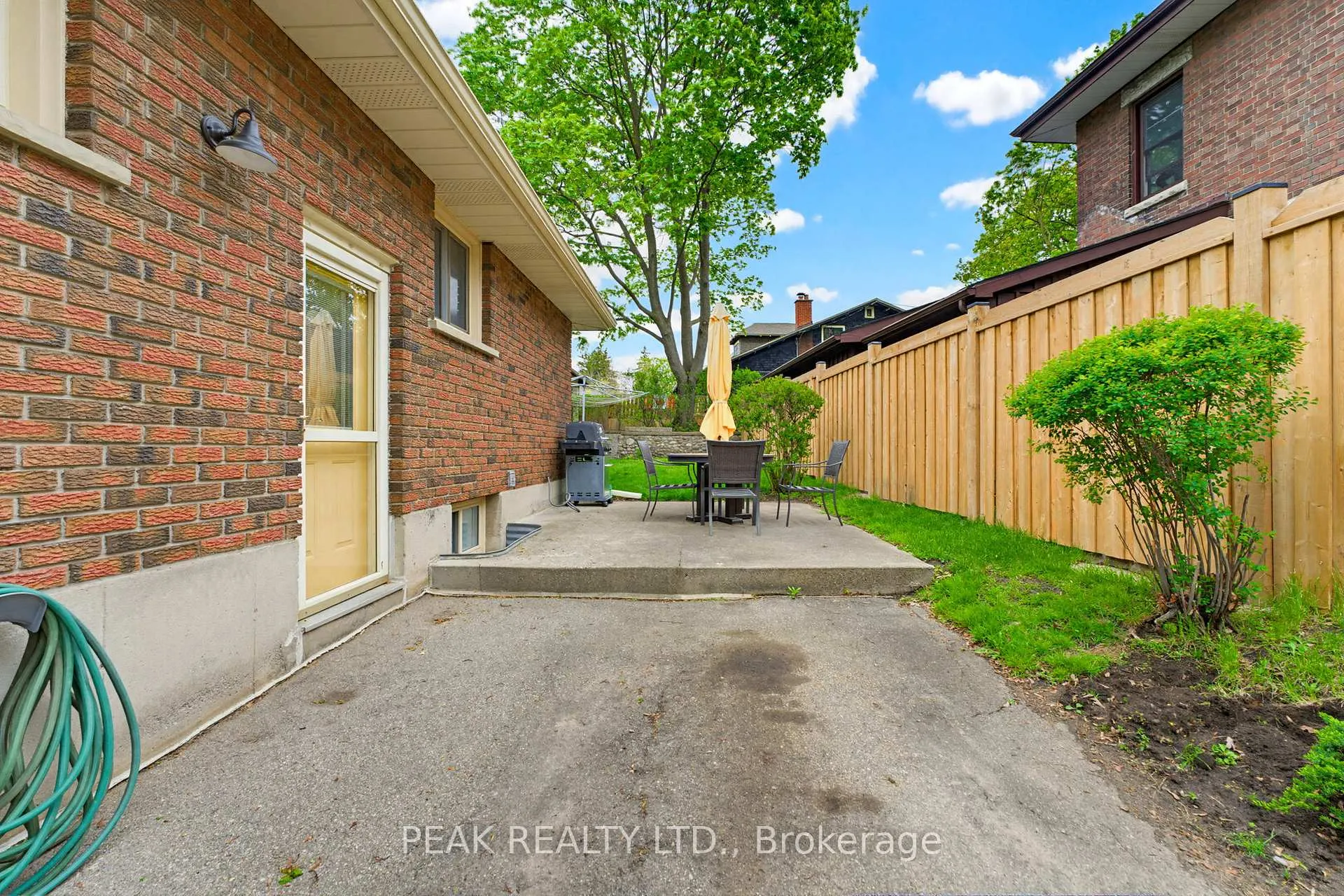 Photo 39 of 28 Ridgewood Drive, Brantford — HOMEH
