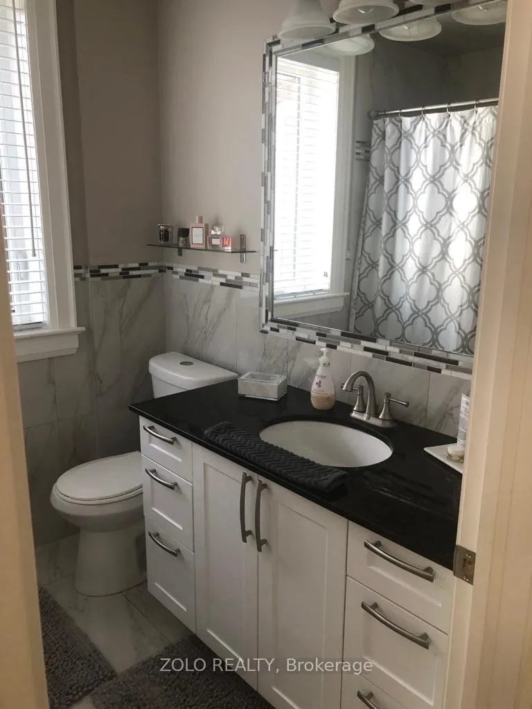 Photo 1 of Unit 2, 823 Lansdowne Avenue, Toronto, Dovercourt-Wallace Emerson-Junction — HOMEH