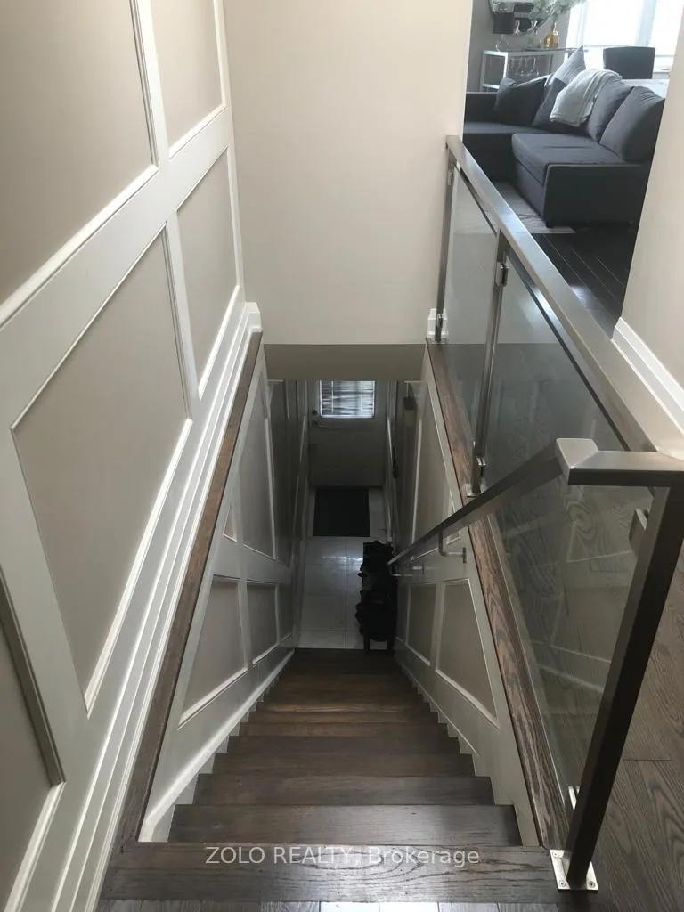 Photo 2 of Unit 2, 823 Lansdowne Avenue, Toronto, Dovercourt-Wallace Emerson-Junction — HOMEH