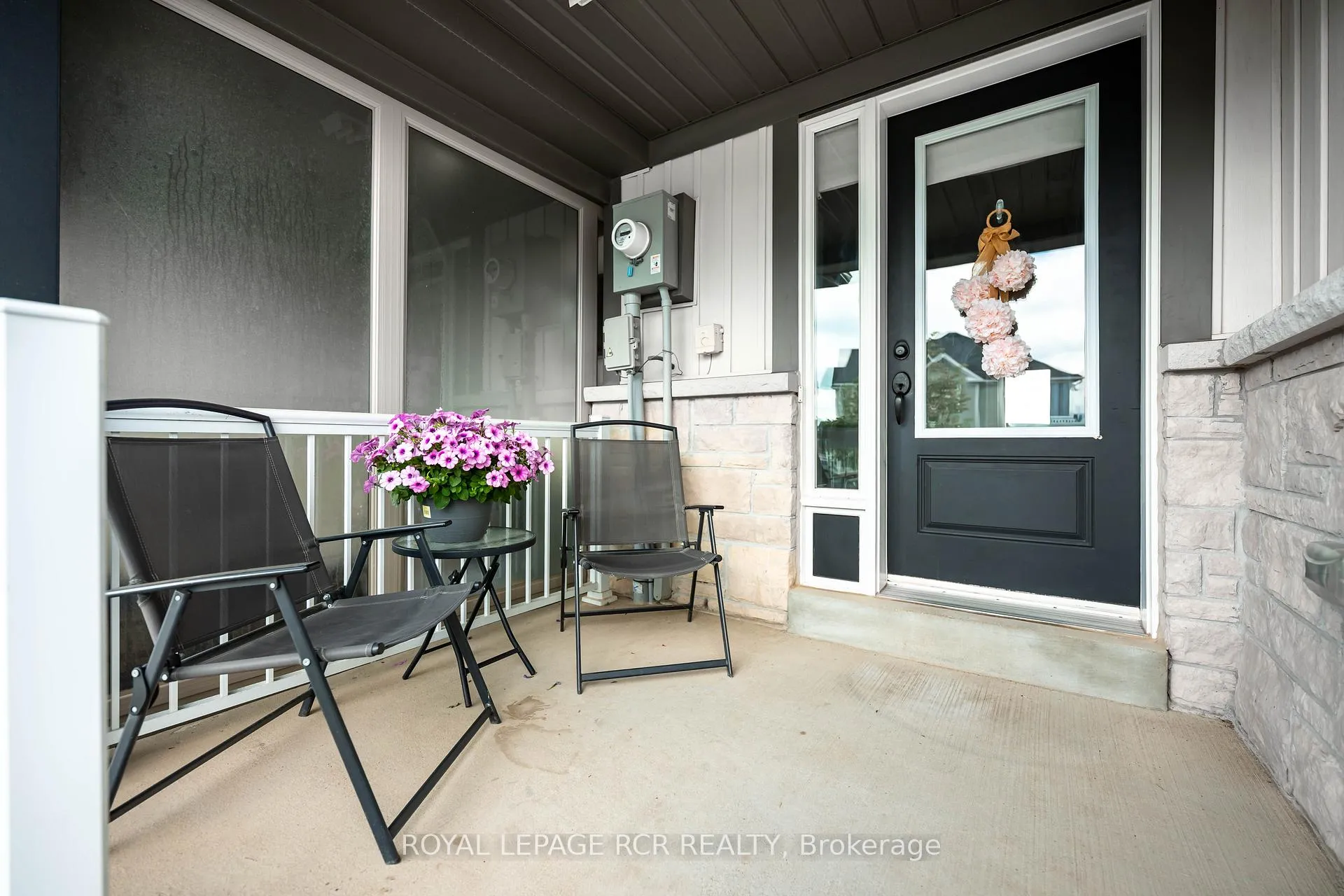 Photo 2 of 829 Cook Crescent, Shelburne — HOMEH