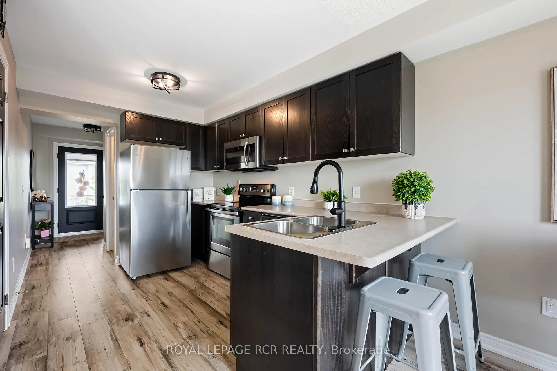 Photo 6 of 829 Cook Crescent, Shelburne — HOMEH
