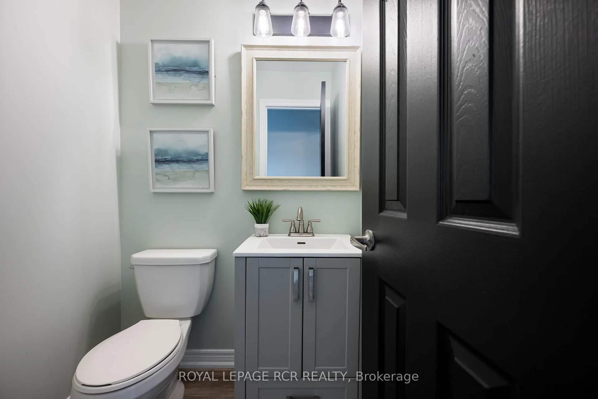 Photo 18 of 829 Cook Crescent, Shelburne — HOMEH