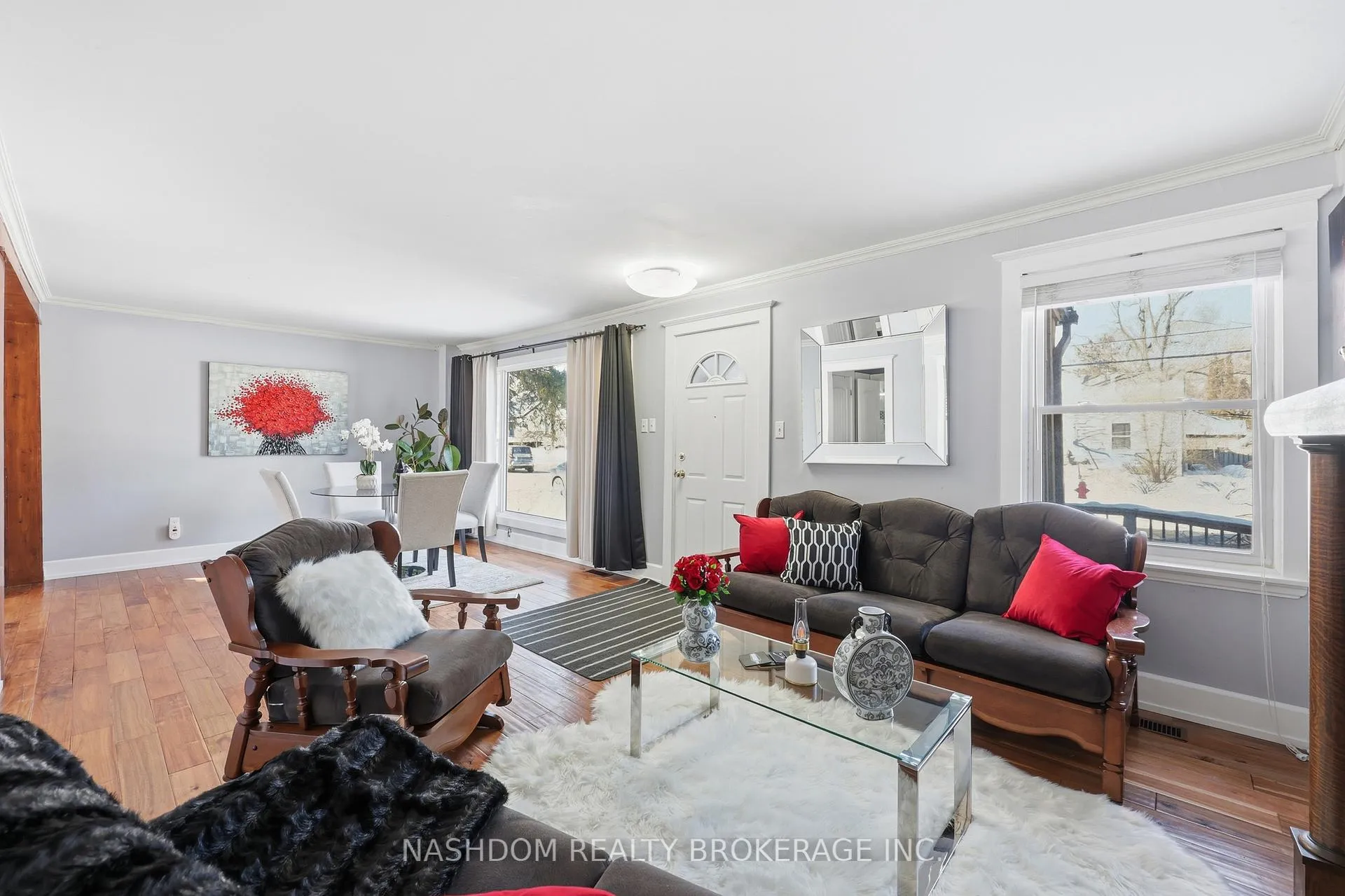 Photo 6 of 31 Hunter Street, Hamilton, Dundas — HOMEH