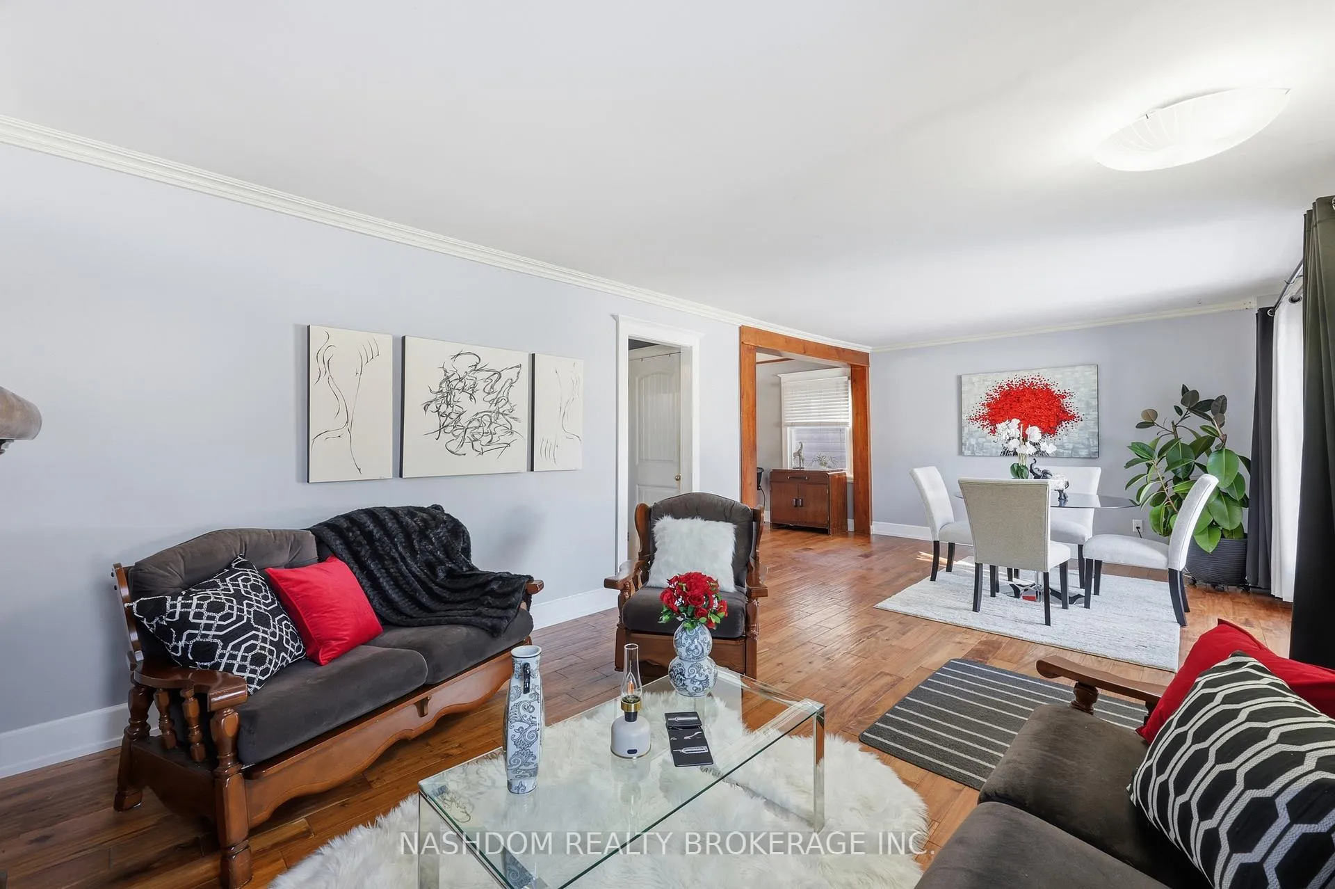 Photo 8 of 31 Hunter Street, Hamilton, Dundas — HOMEH