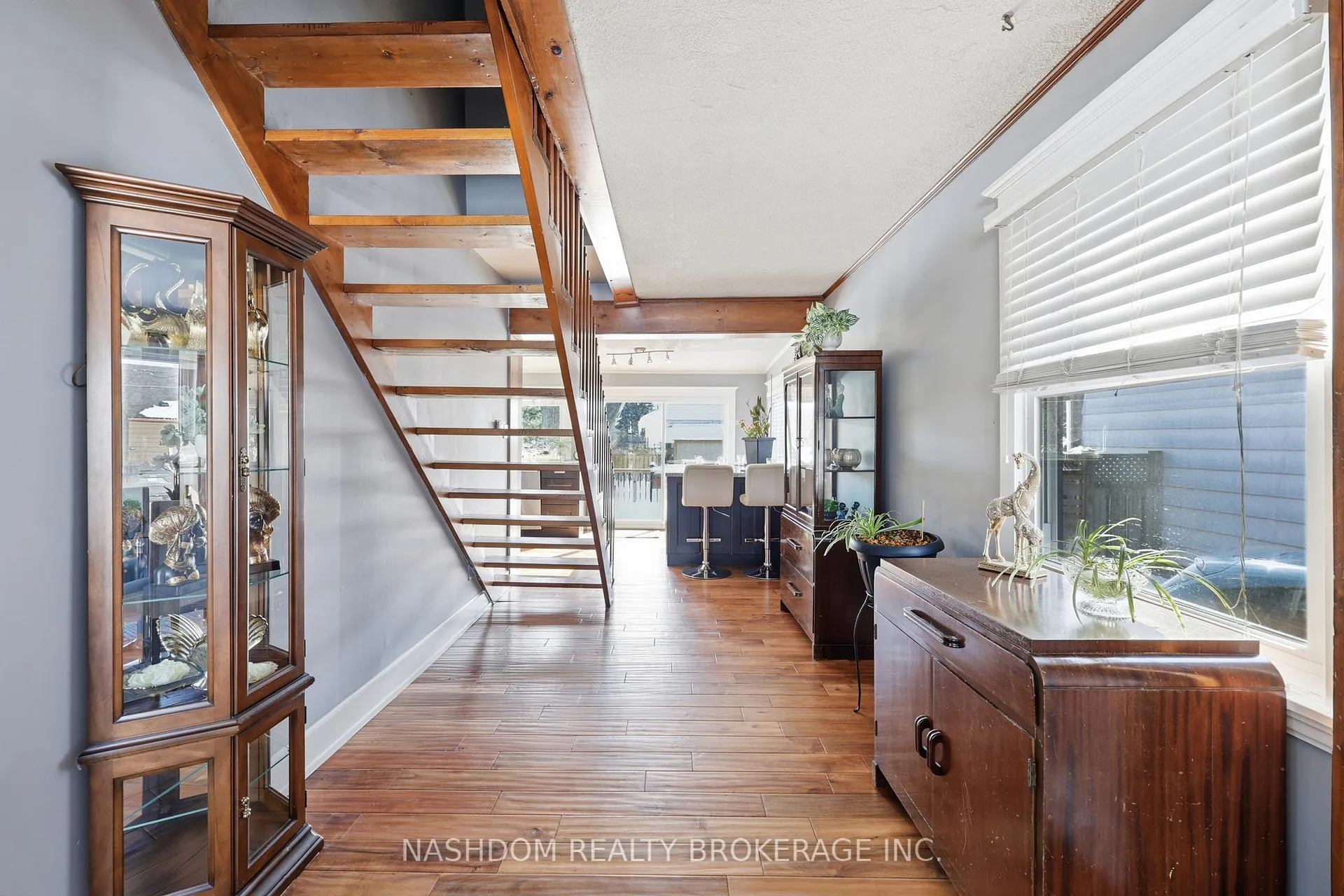 Photo 12 of 31 Hunter Street, Hamilton, Dundas — HOMEH