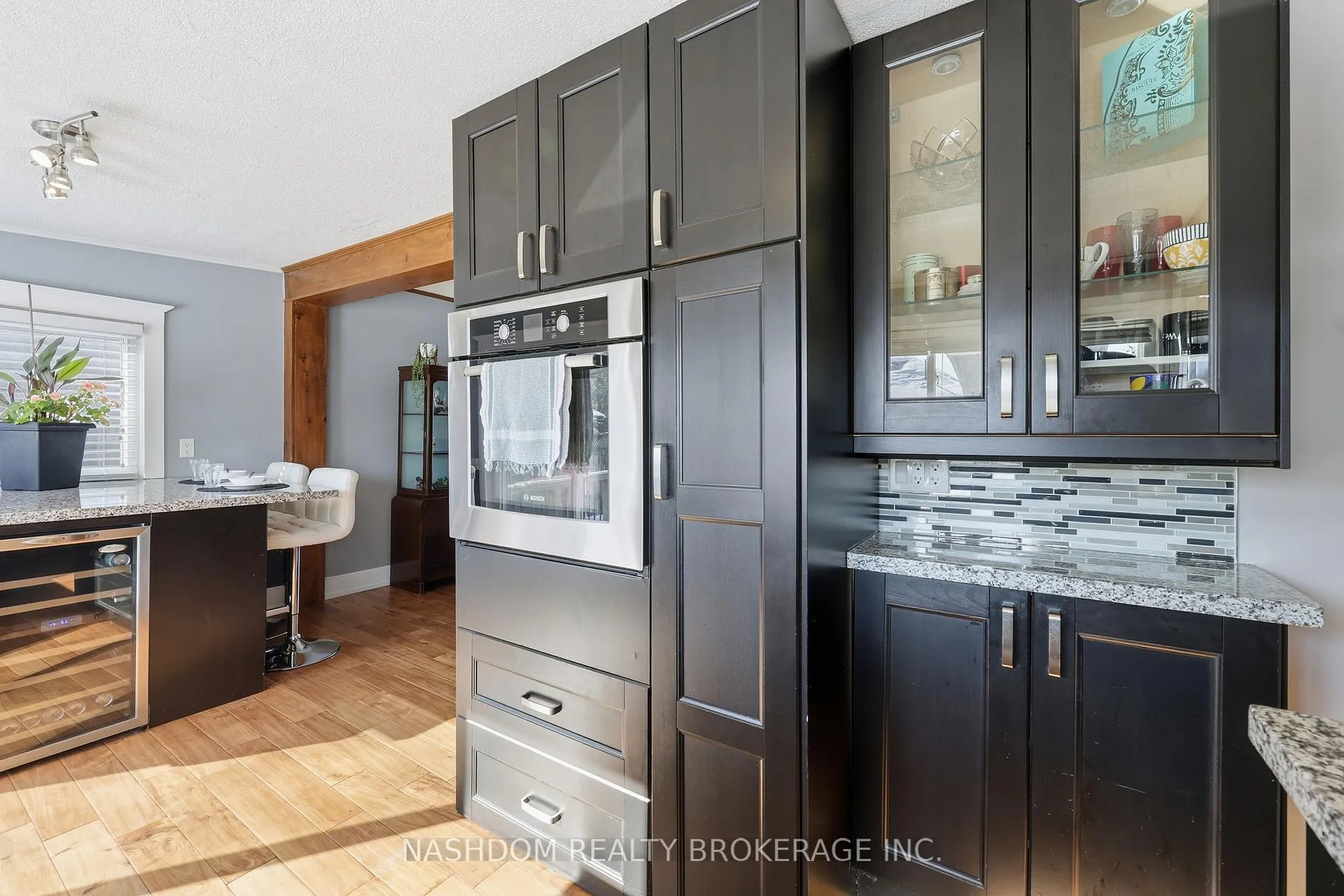Photo 16 of 31 Hunter Street, Hamilton, Dundas — HOMEH