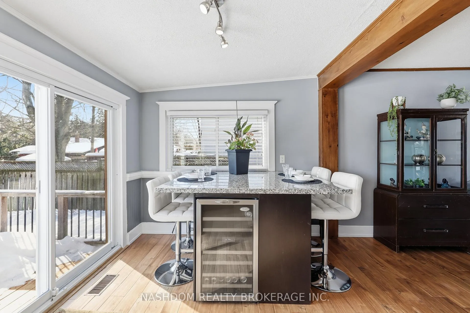 Photo 17 of 31 Hunter Street, Hamilton, Dundas — HOMEH