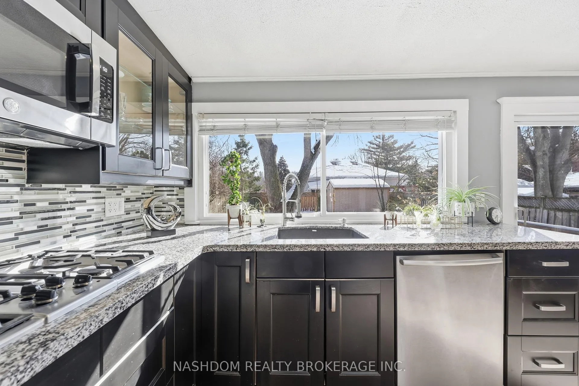 Photo 18 of 31 Hunter Street, Hamilton, Dundas — HOMEH