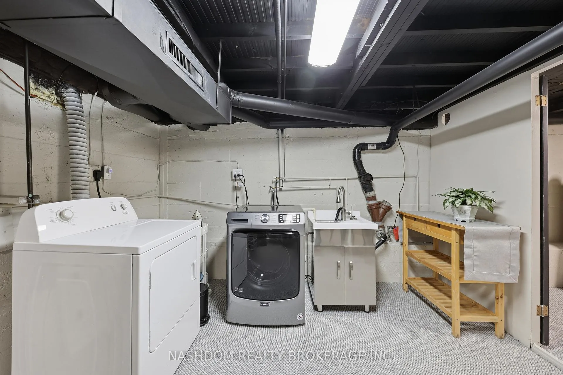 Photo 34 of 31 Hunter Street, Hamilton, Dundas — HOMEH