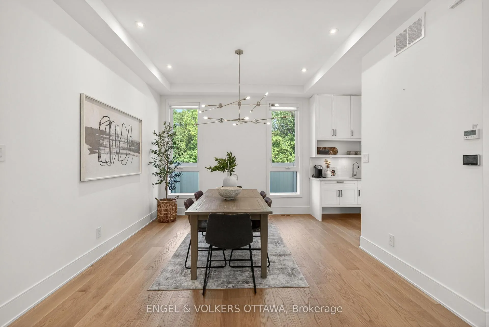 Photo 10 of 102 Granton Avenue, Ottawa, Meadowlands/St. Claire Gardens — HOMEH