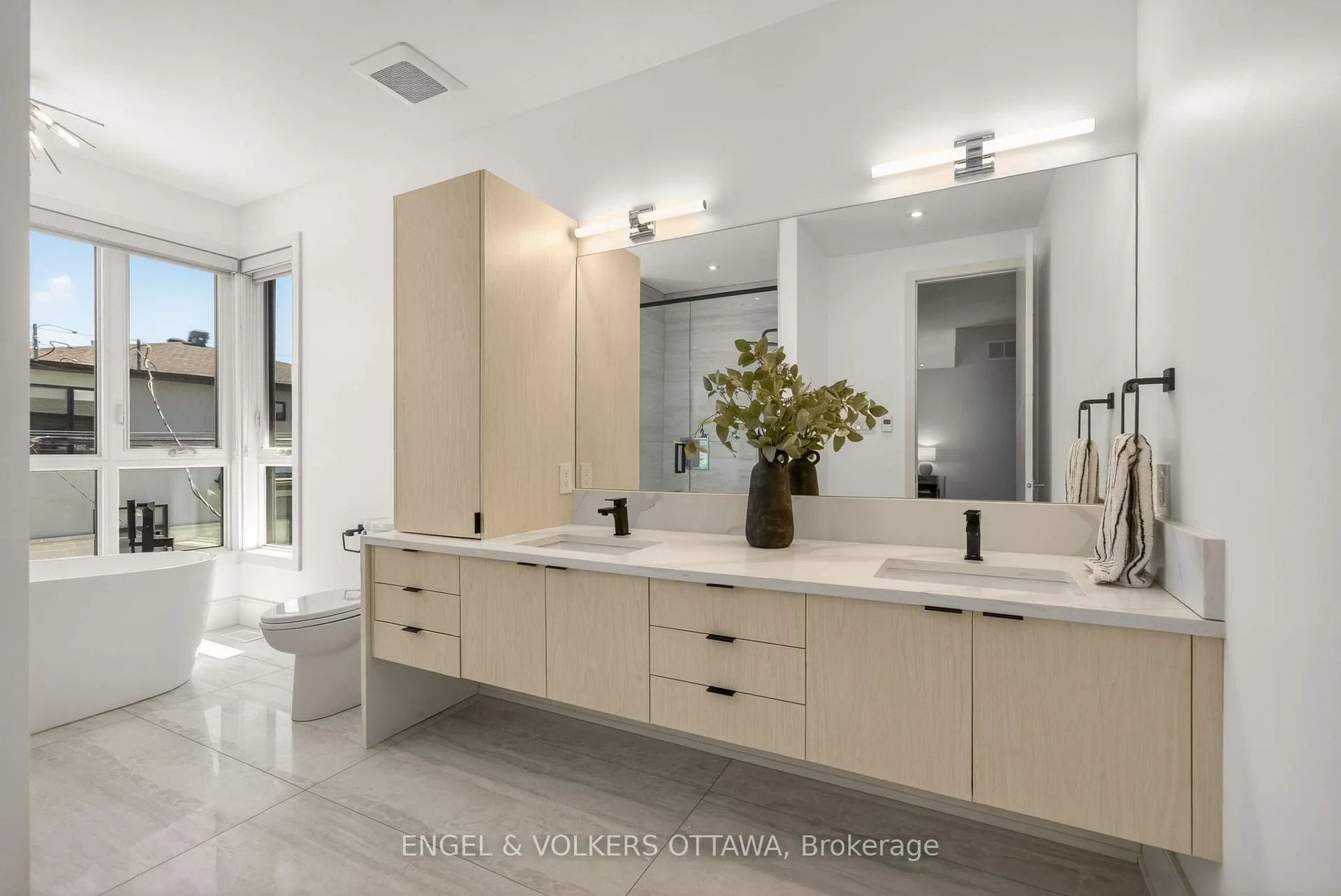 Photo 25 of 102 Granton Avenue, Ottawa, Meadowlands/St. Claire Gardens — HOMEH